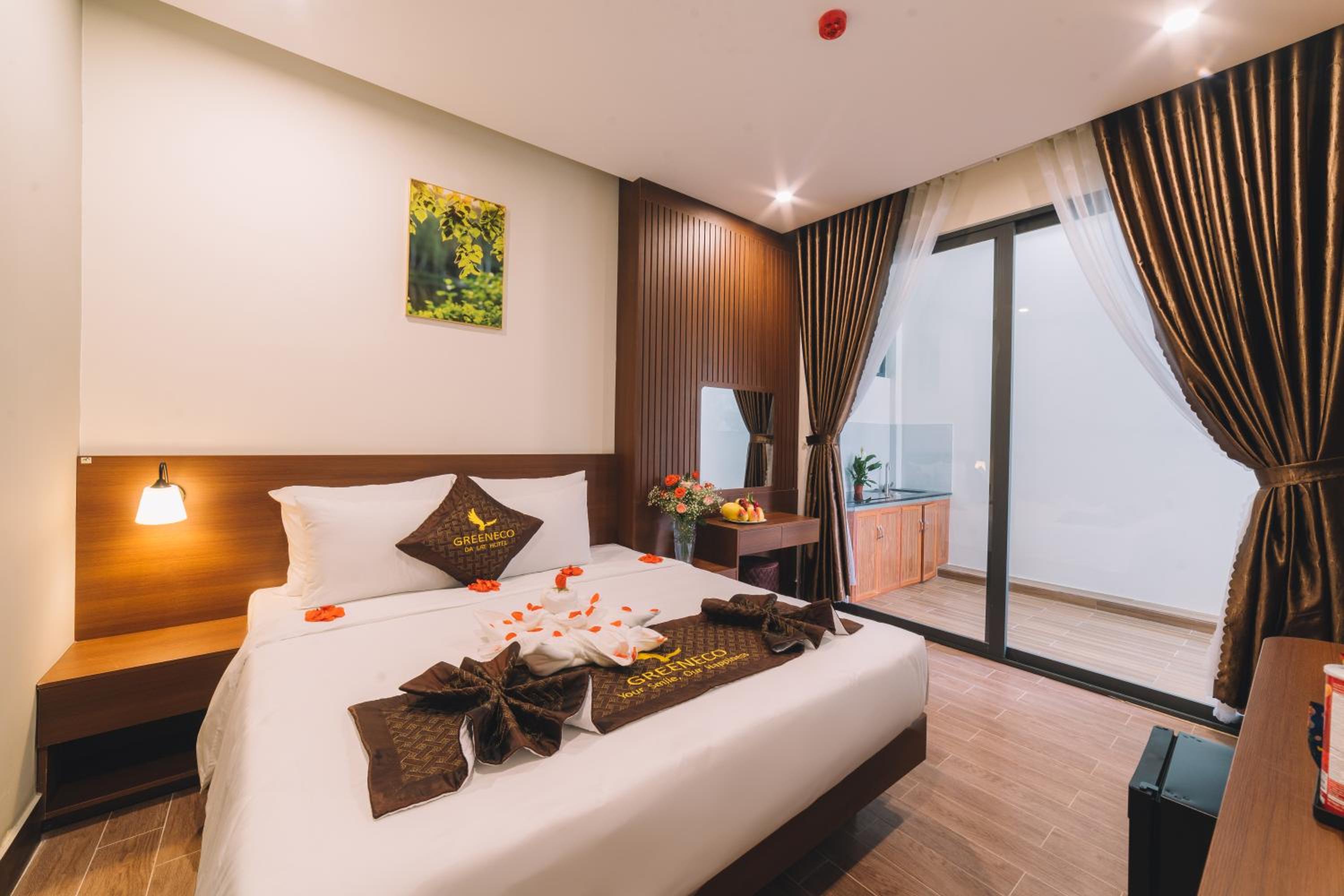 Standard Double Room - Photo 10