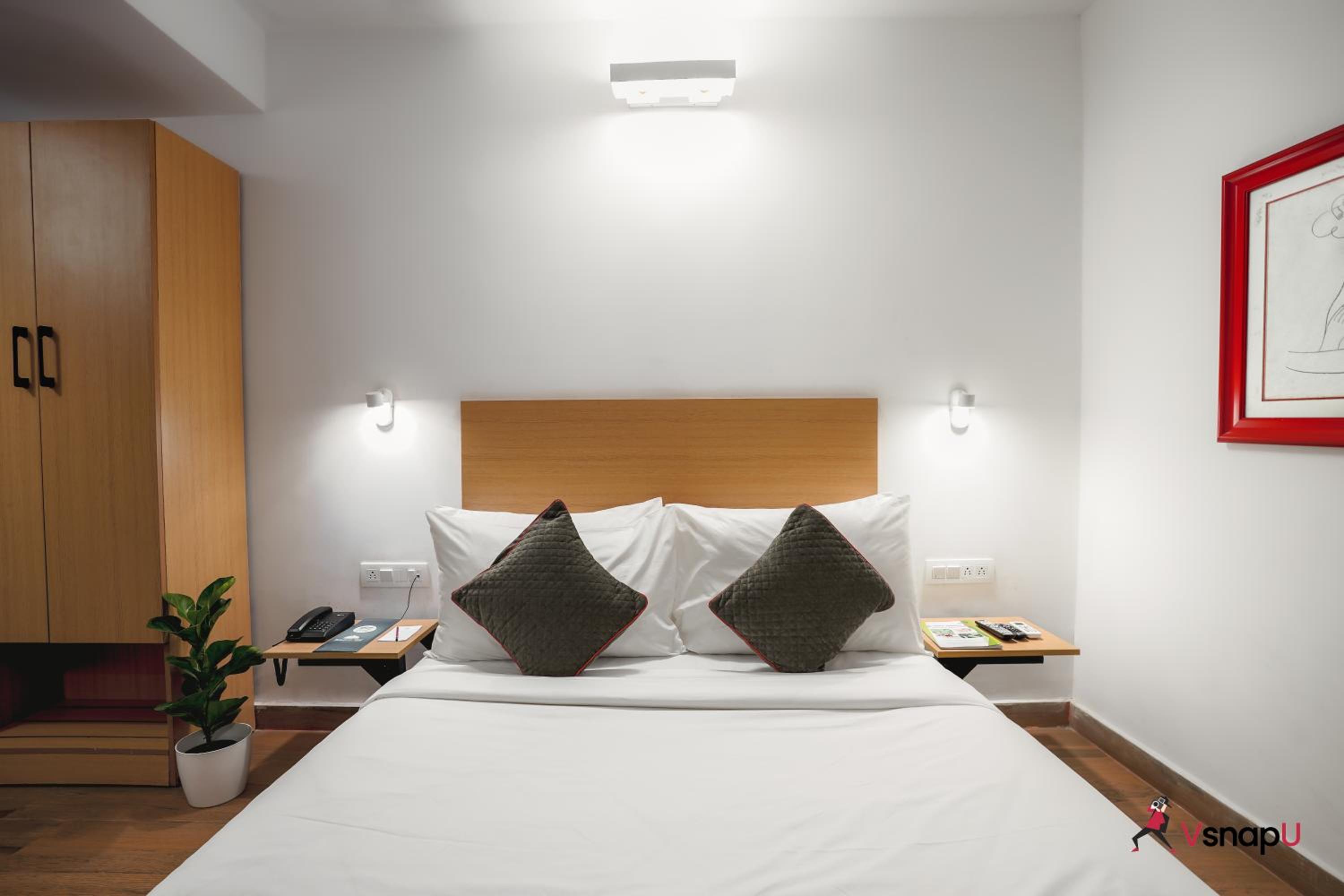 Standard Double Room - Photo 5