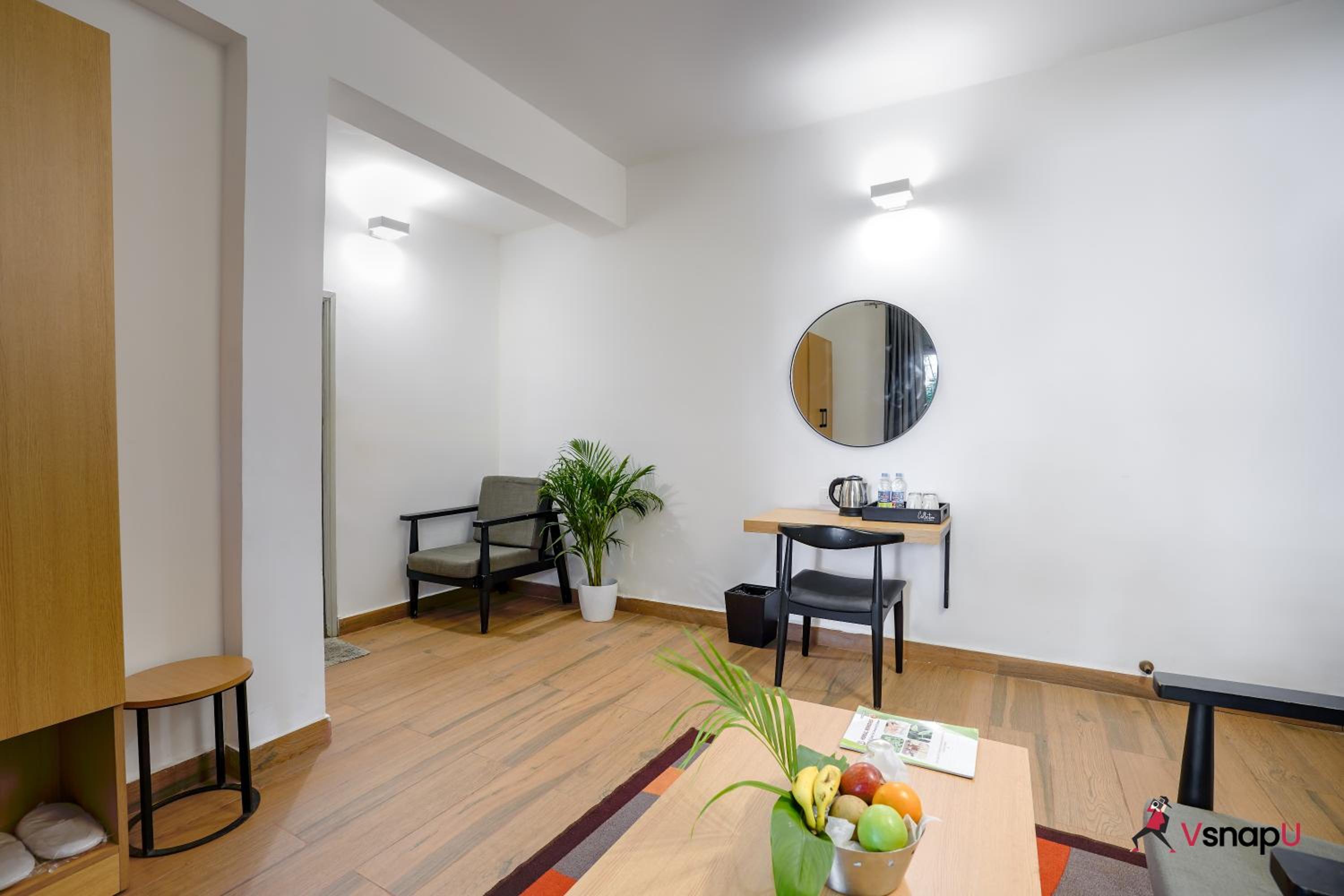Junior Suite with Balcony - Photo 1