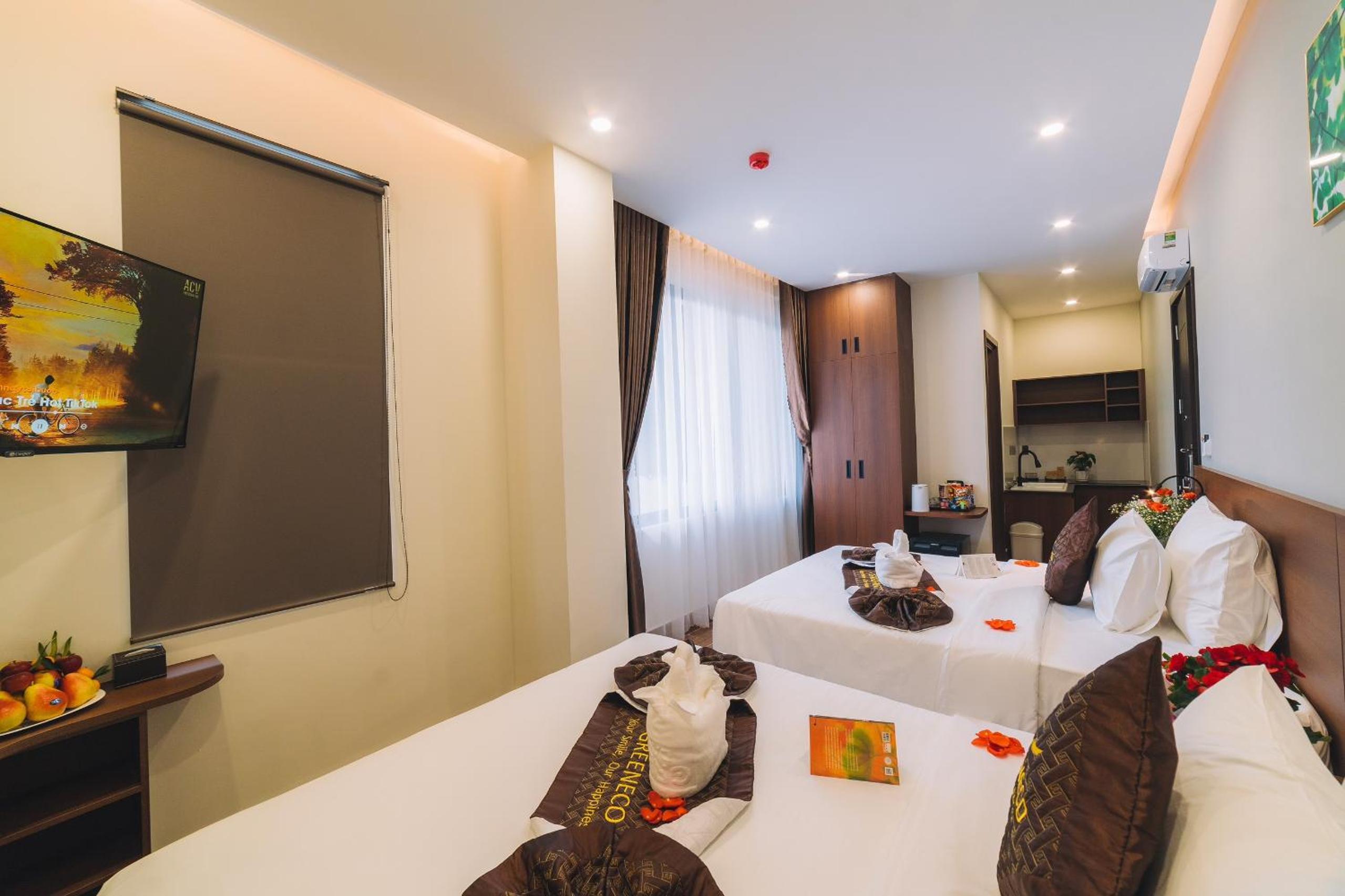 Deluxe Family Room - Photo 11