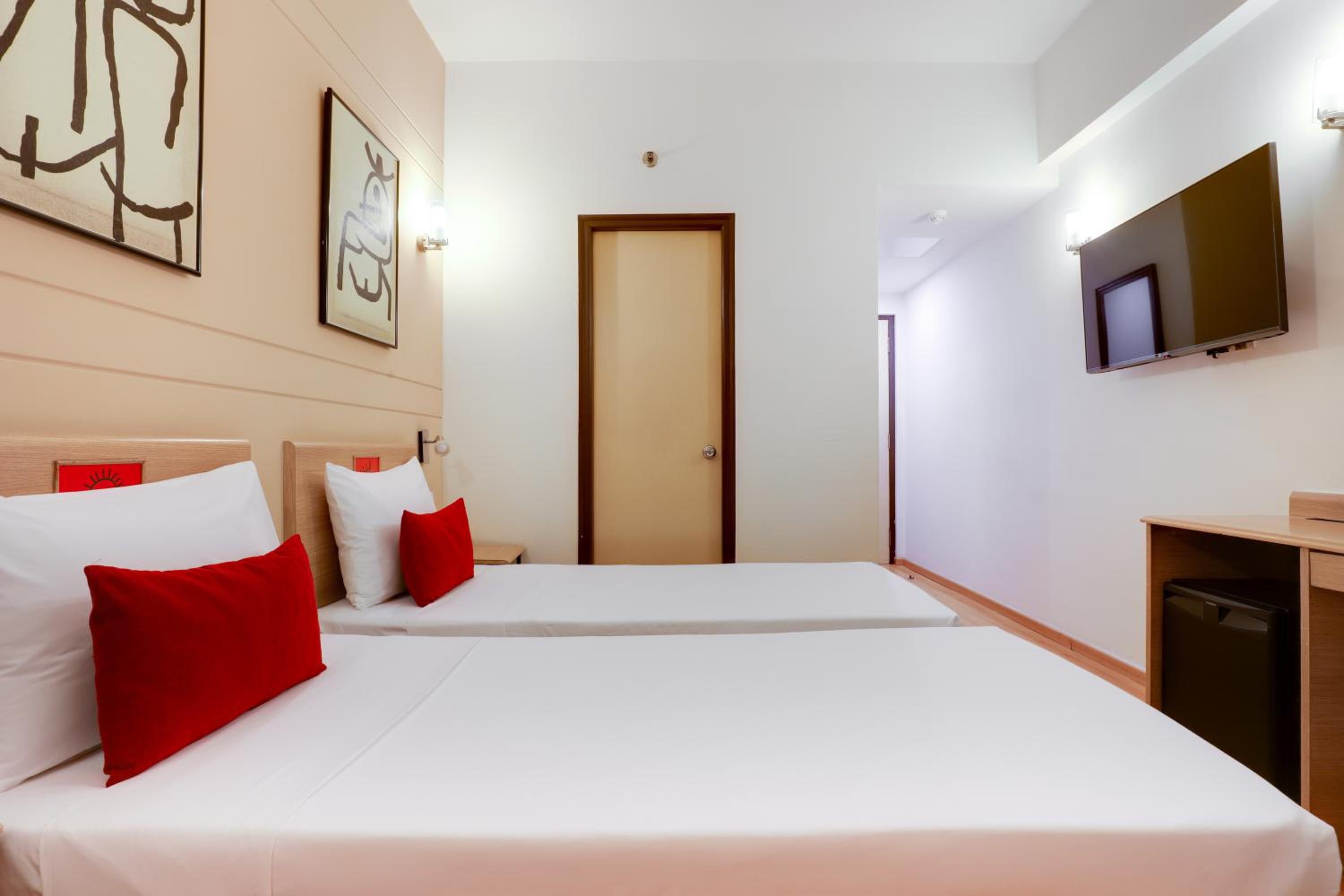 Superior Twin Room - Photo 1