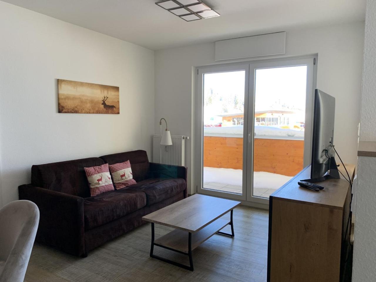 Two-Bedroom Apartment with Balcony photo 2