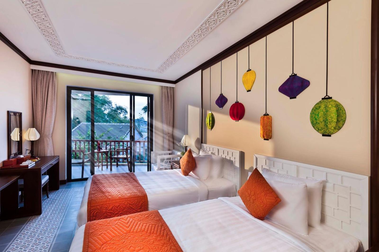 Deluxe Double/Twin Room, Bathtub, Balcony with Courtyard View - Photo 1