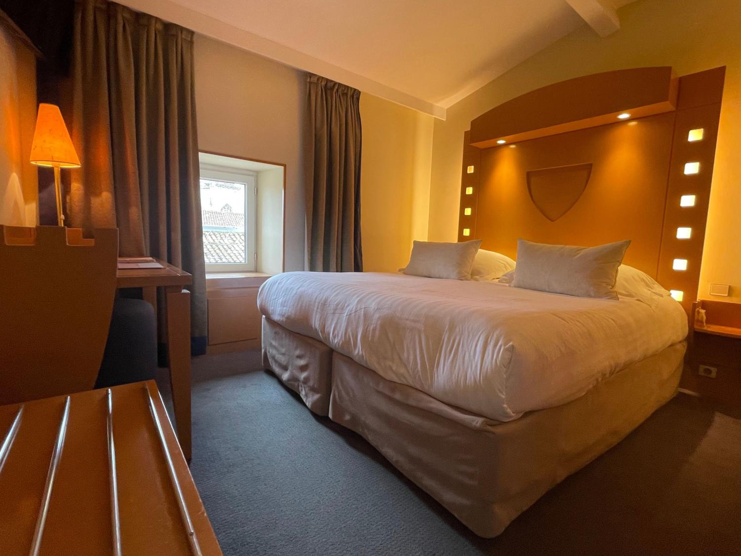 Standard Double Room photo 3