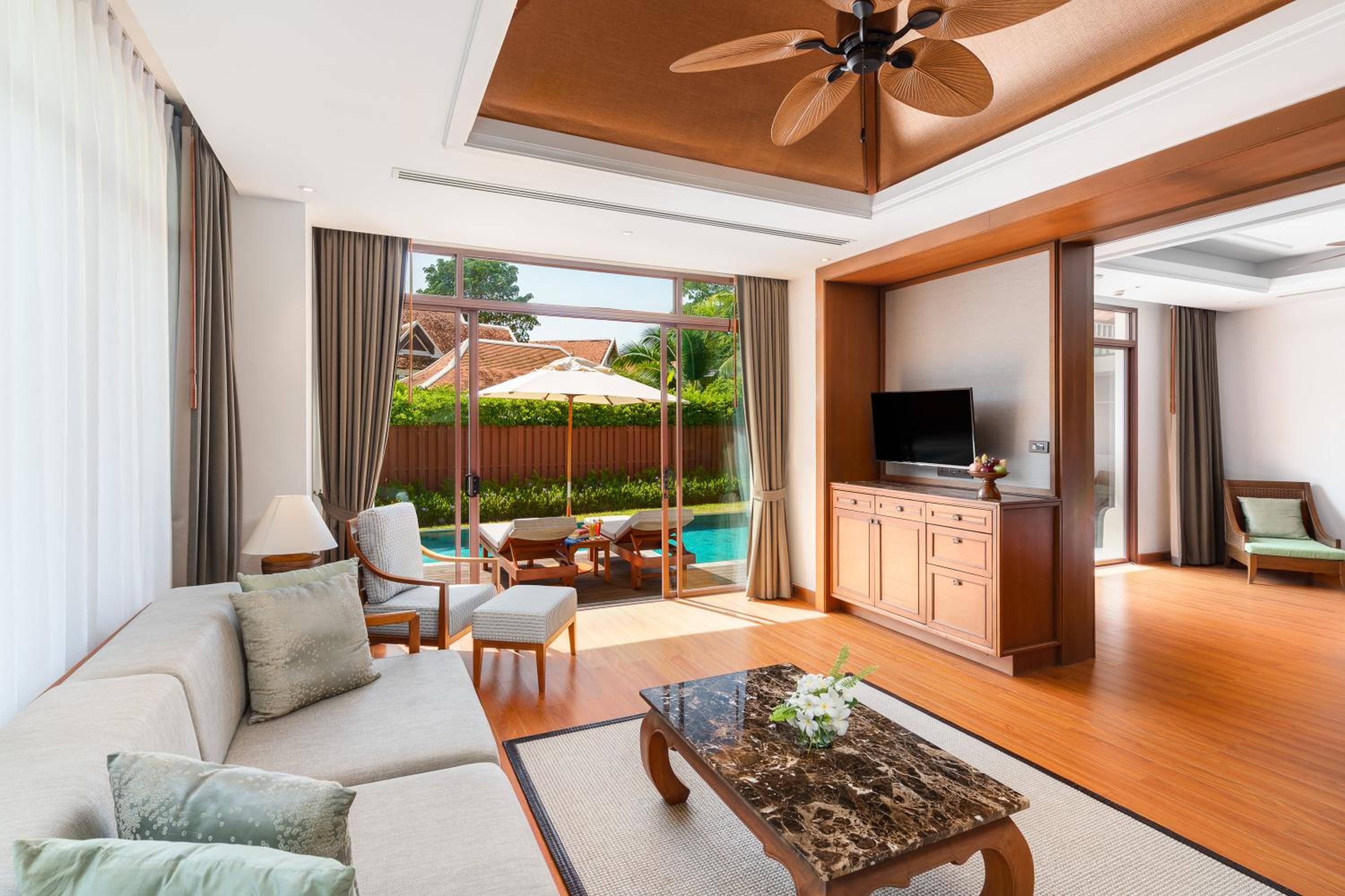 Grand Deluxe Pool Villa - Photo 1