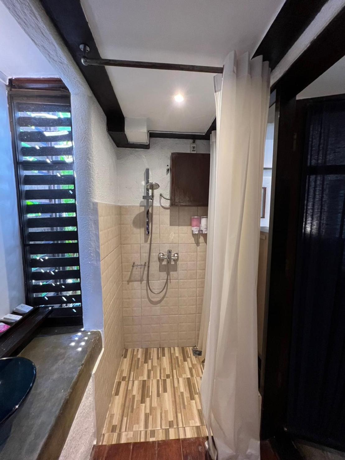 Superior Double or Twin Room - Photo 25