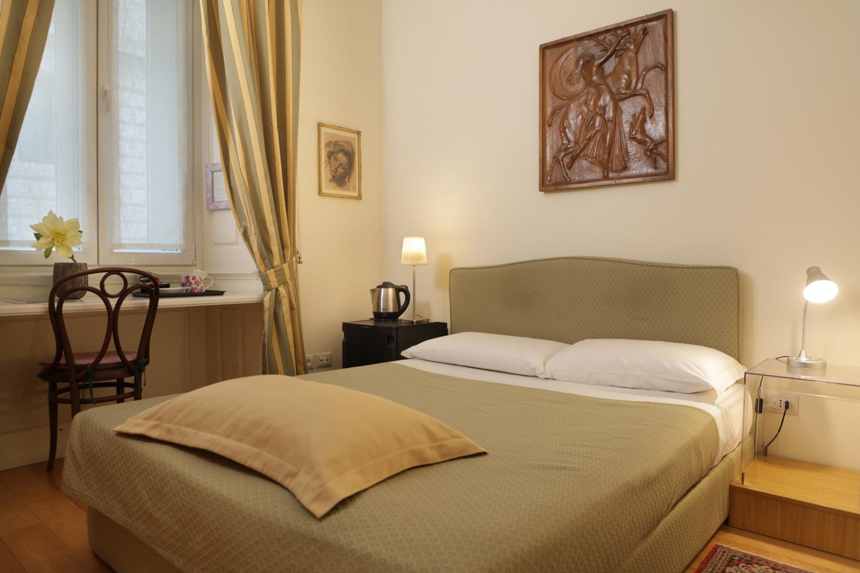 Small Double Room photo 3