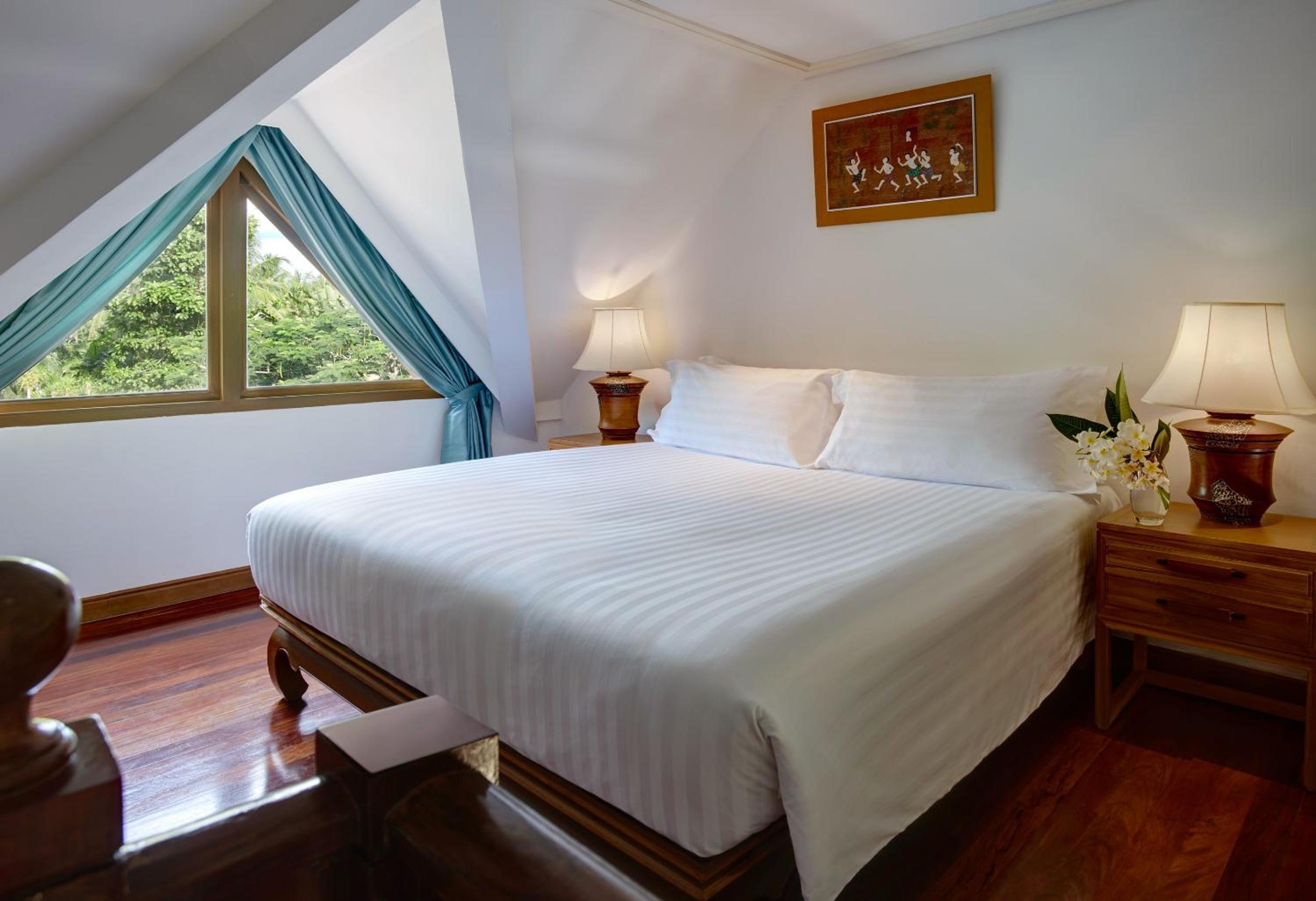 Two Bedroom Duplex Suite - Photo 3