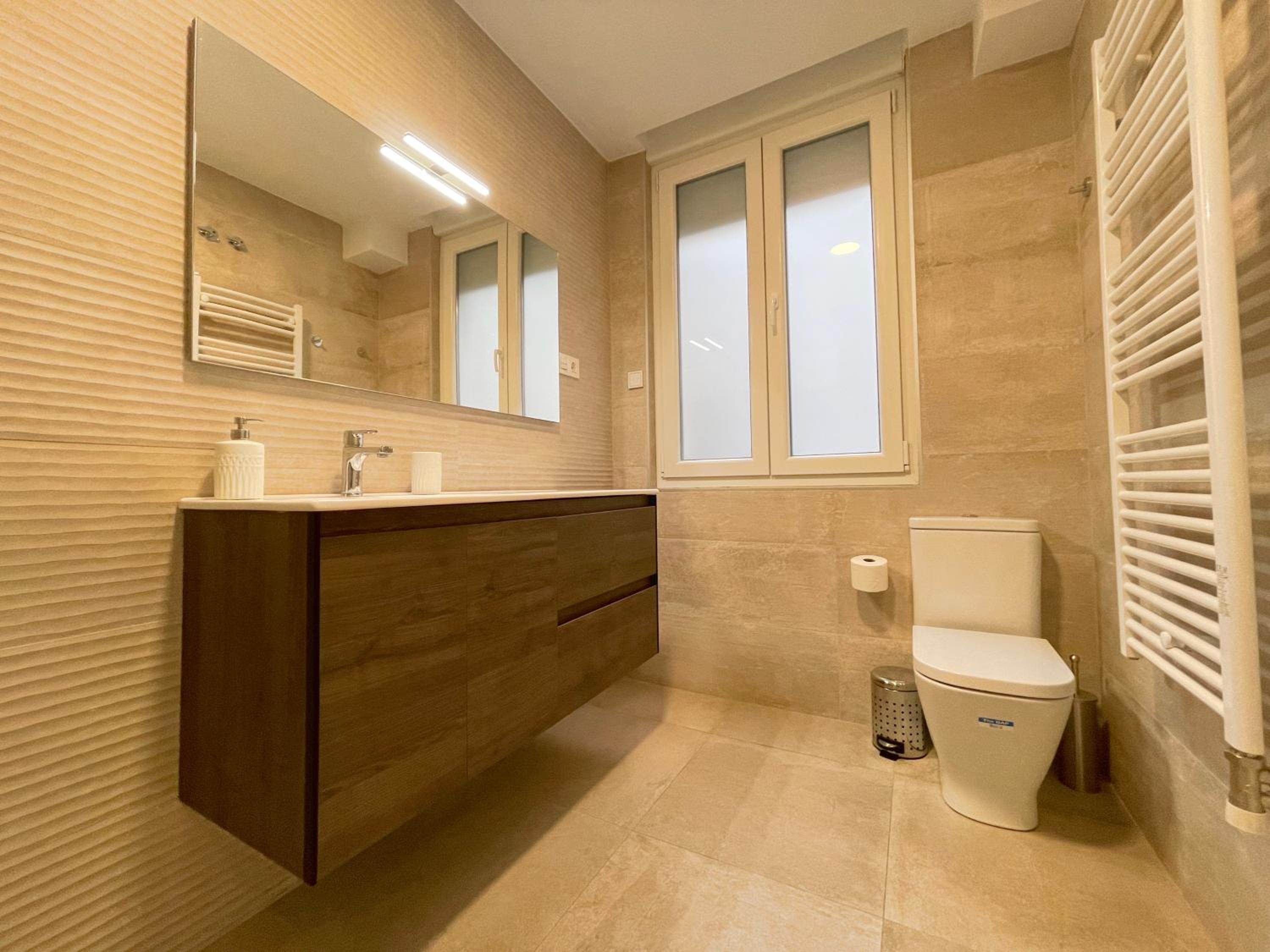 Two-Bedroom Apartment - Photo 20