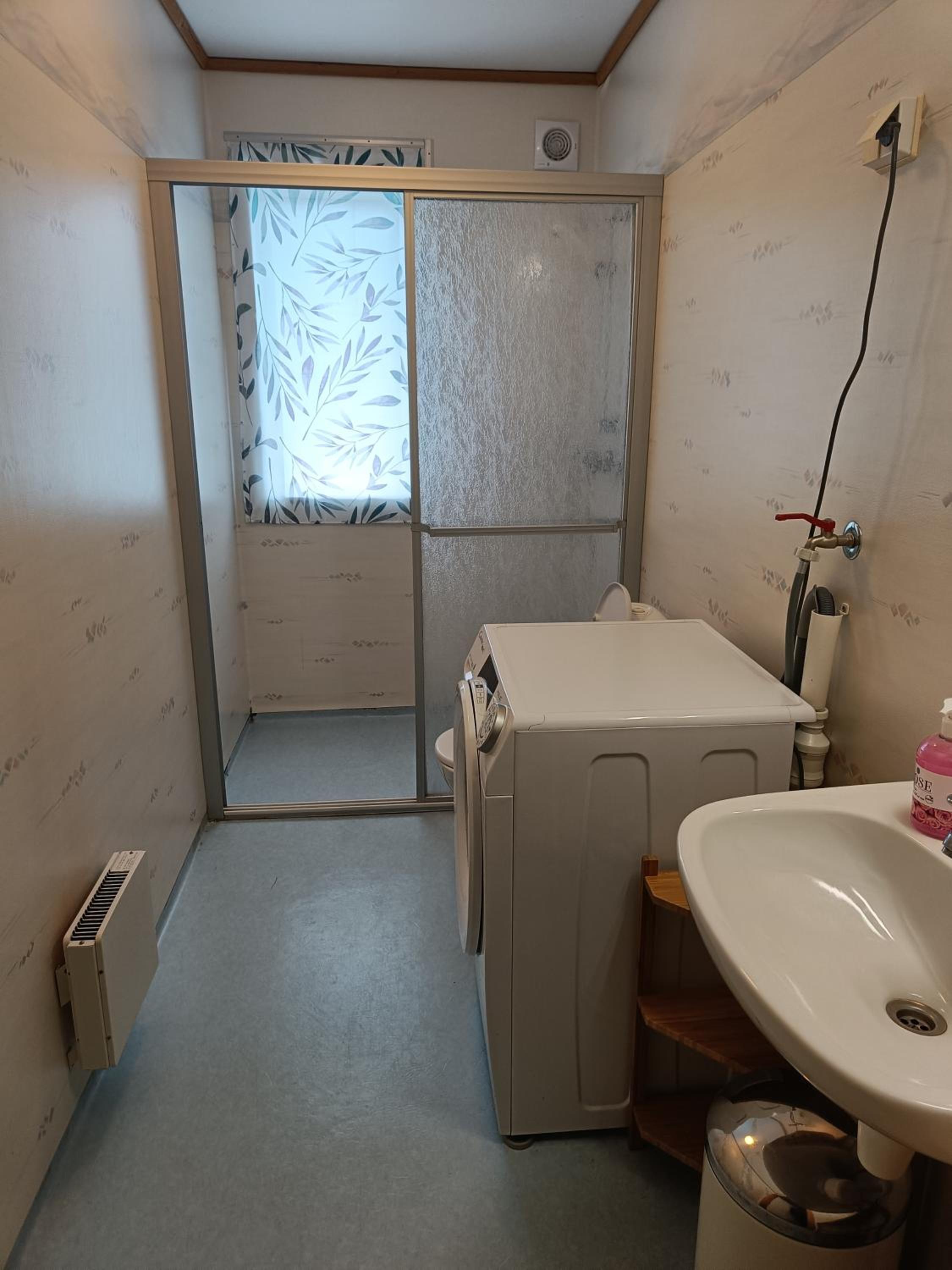 Double Room with Private External Bathroom photo 2