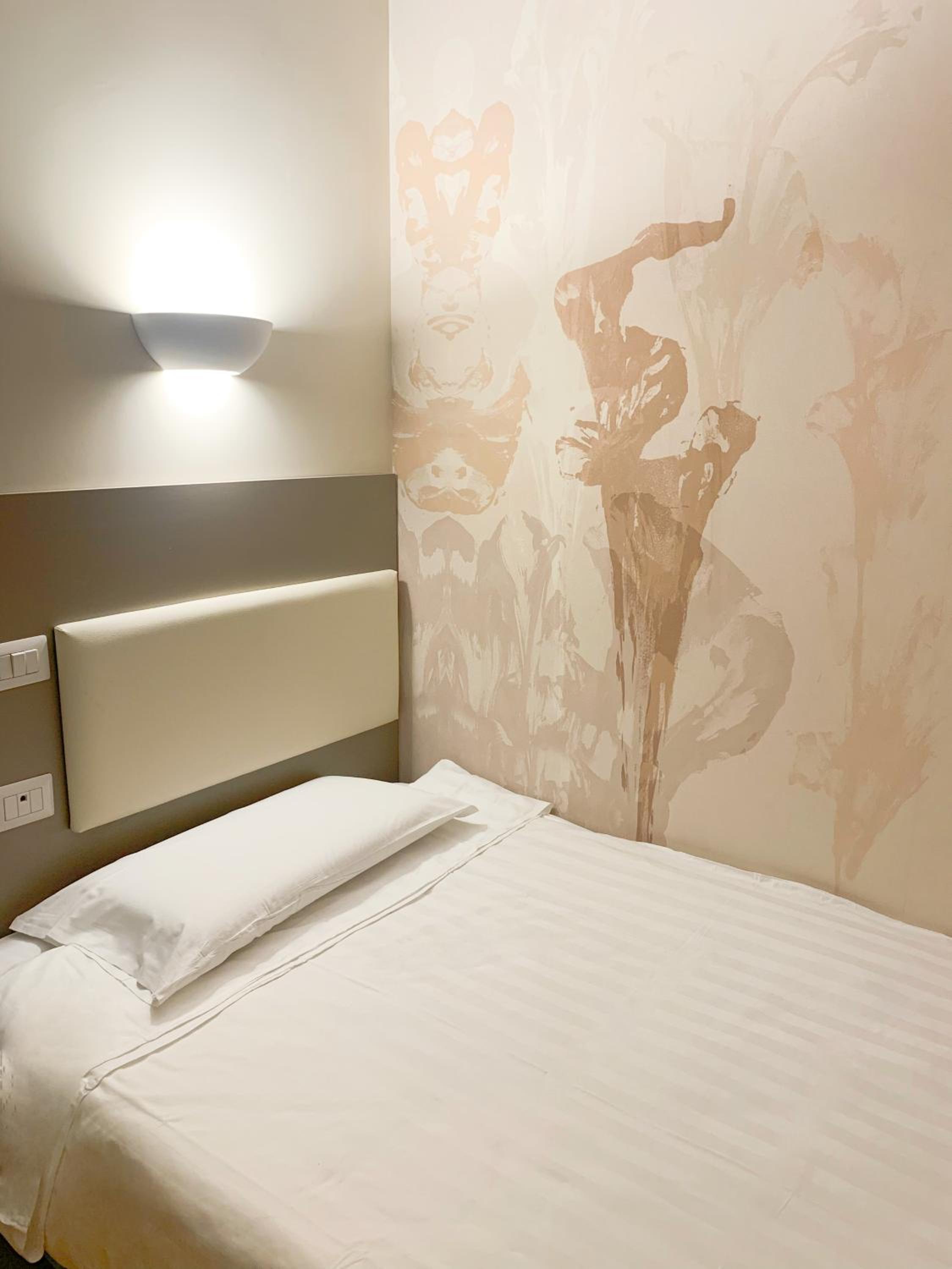 Hotel Flower Garden - Photo 5