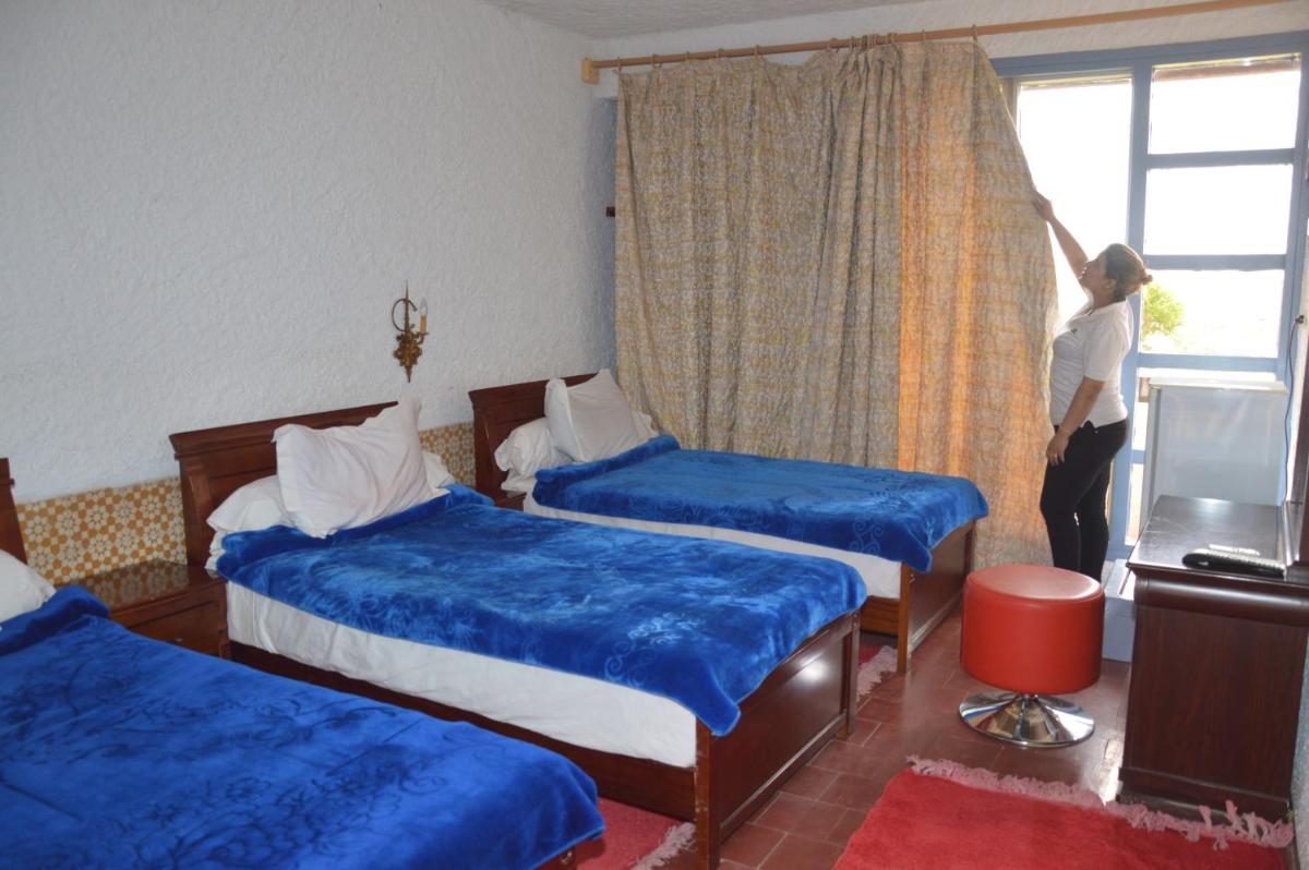 Triple Room with Private Bathroom photo 2