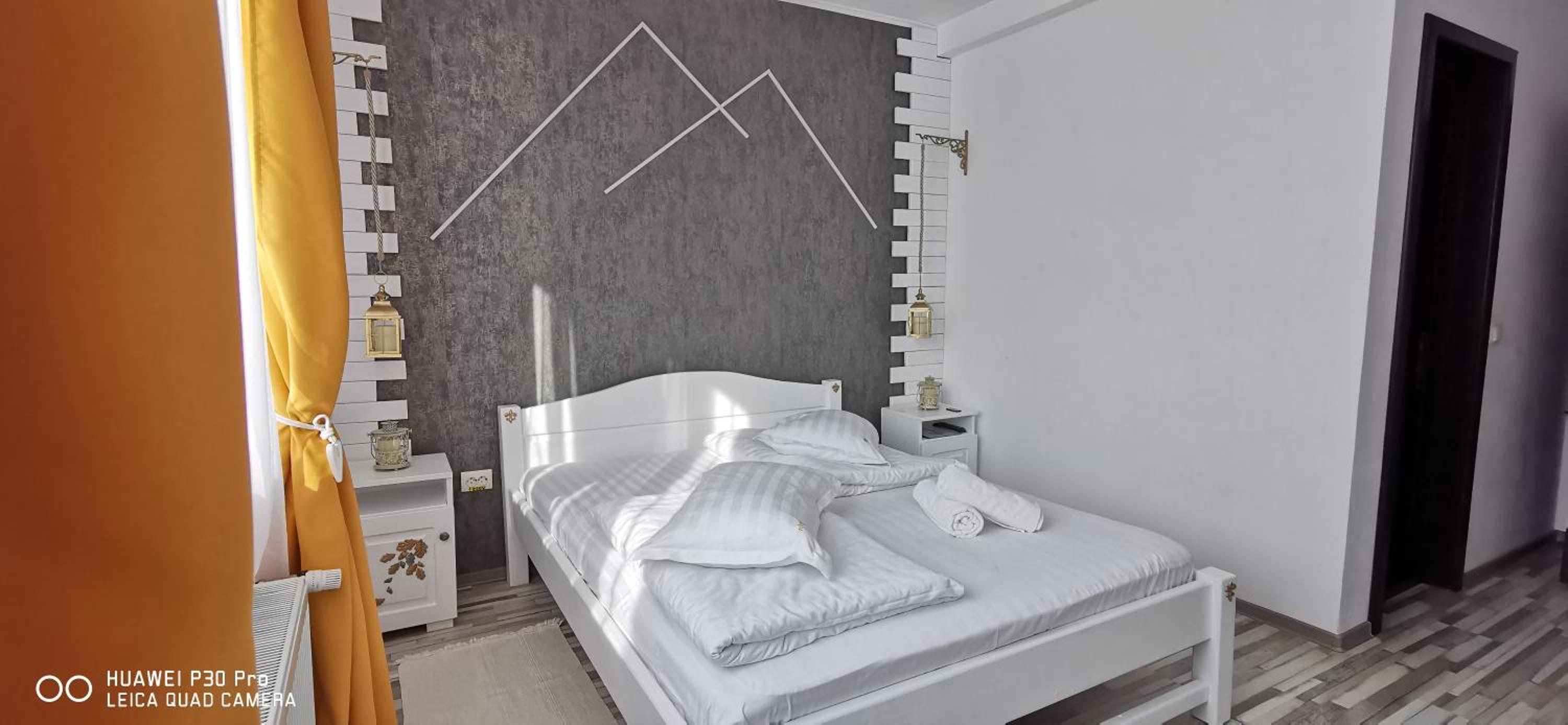 Standard Queen Room photo 2