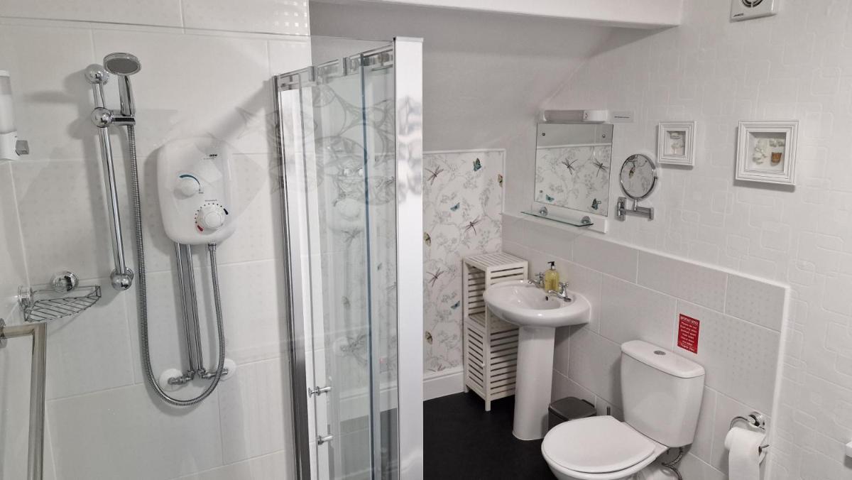 Double room 2nd floor photo 3