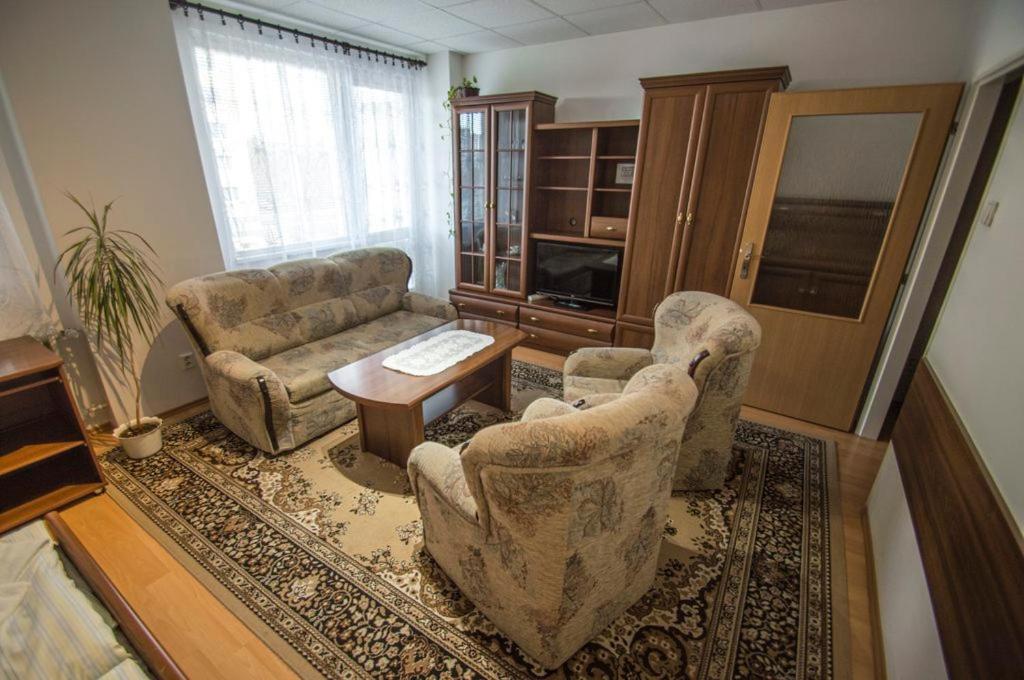 Apartment photo 2