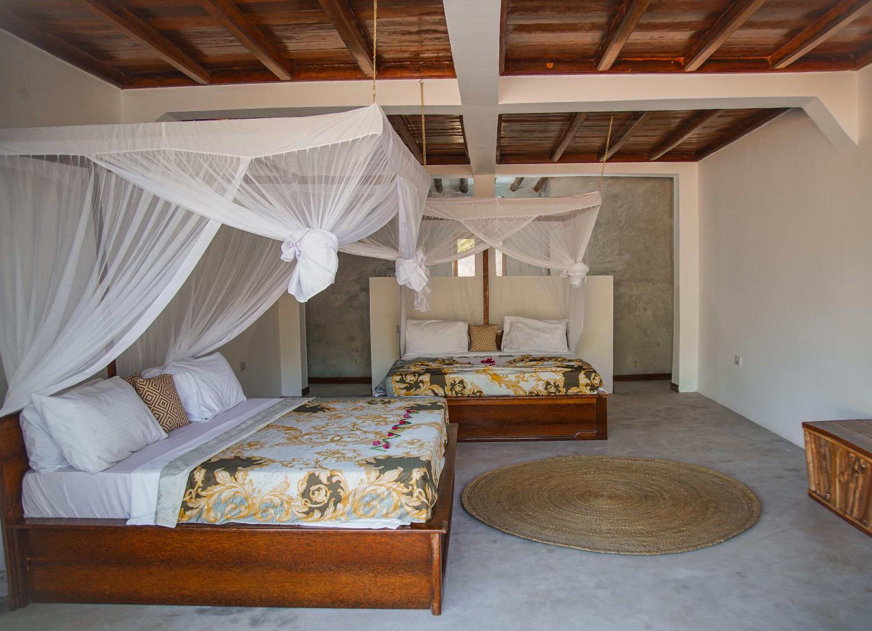 Family Room - Photo 9