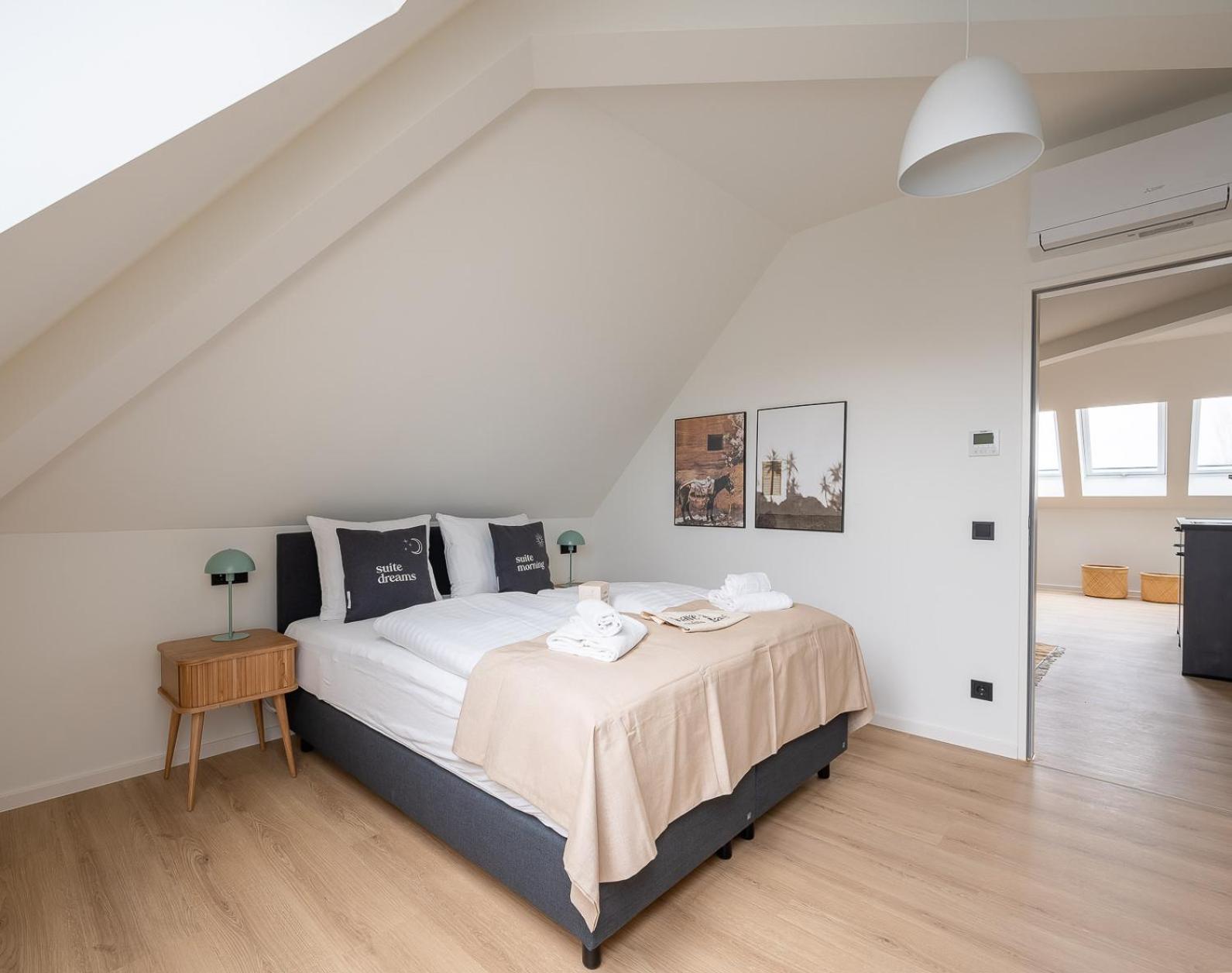 One-Bedroom Suite - Photo 1