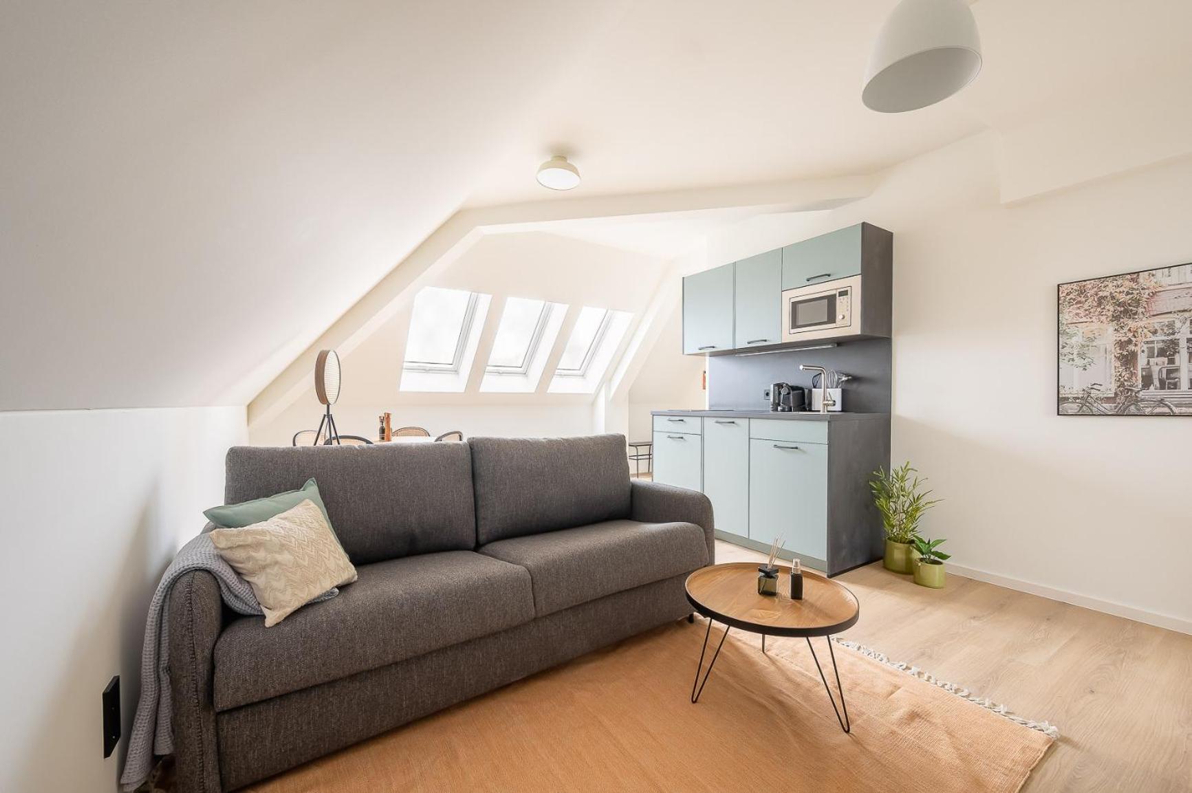 One-Bedroom Suite - Photo 11