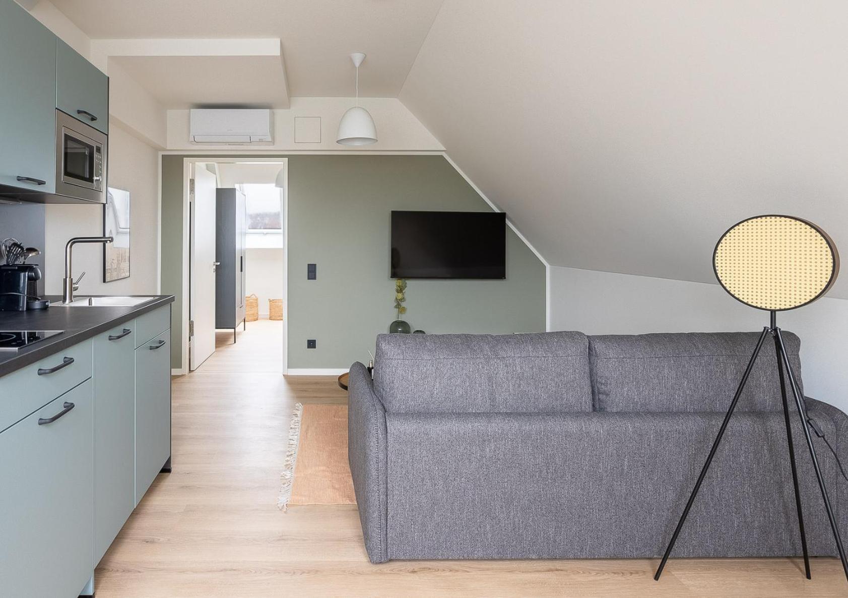 One-Bedroom Suite - Photo 3