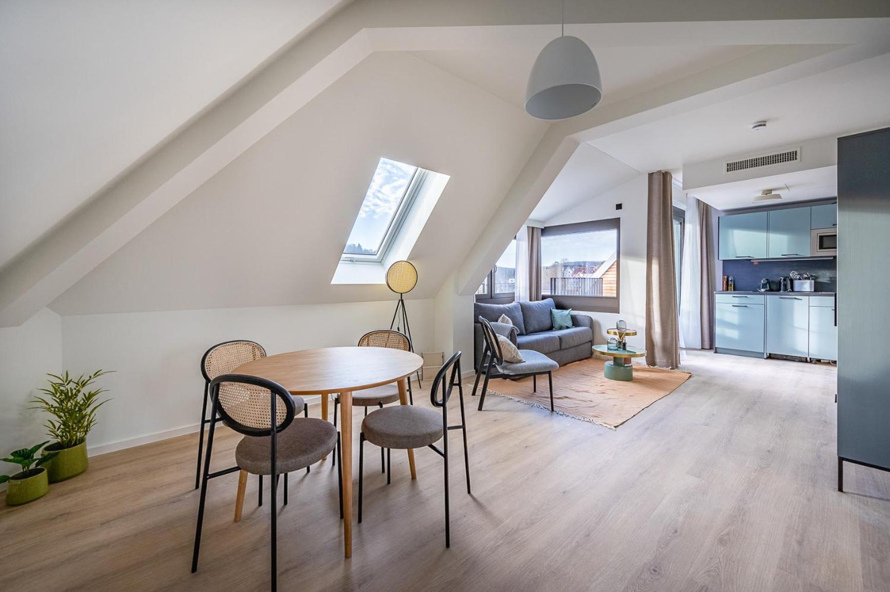 One-bedroom Suite with balcony - Photo 1