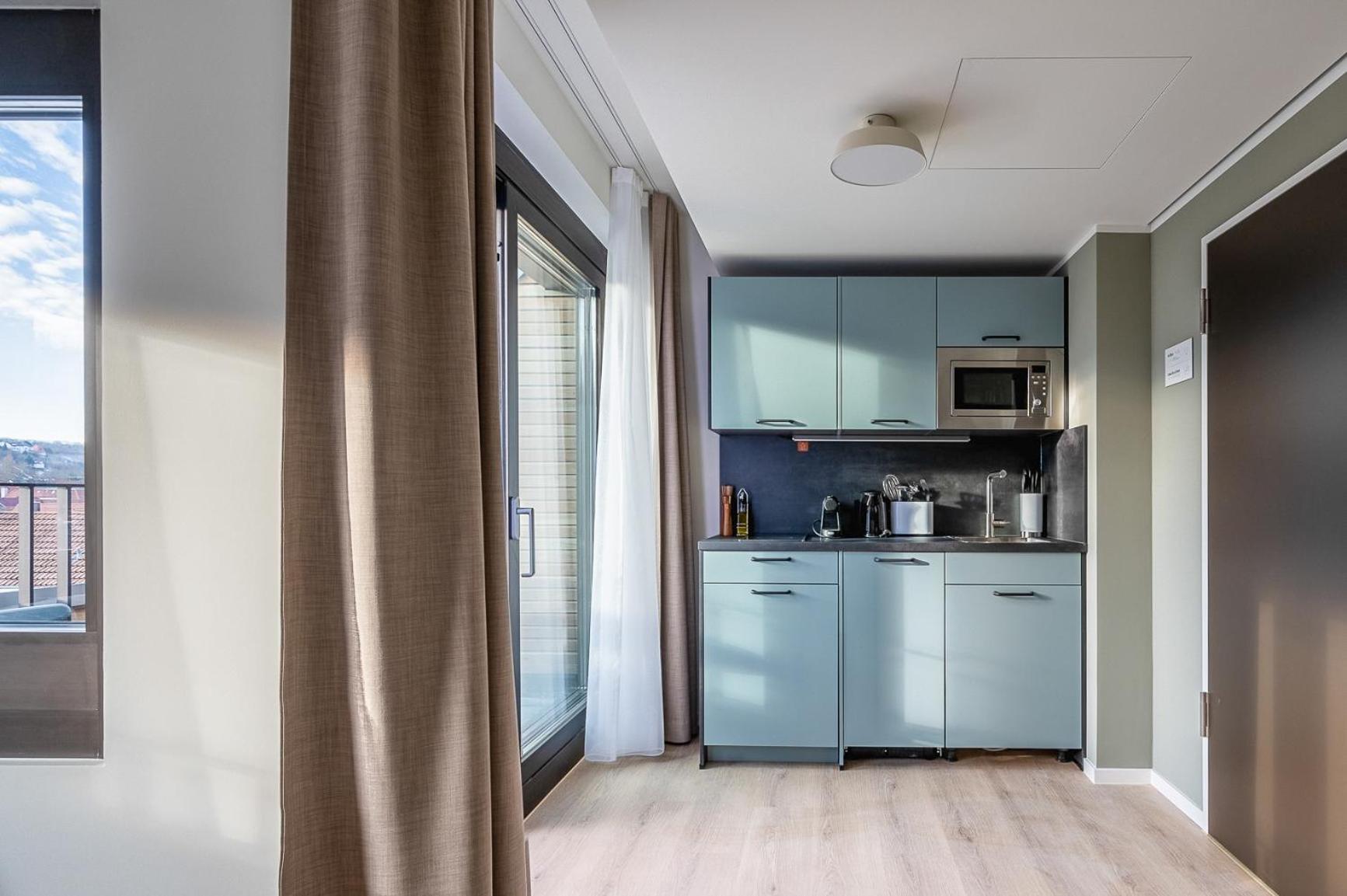One-bedroom Suite with balcony - Photo 7