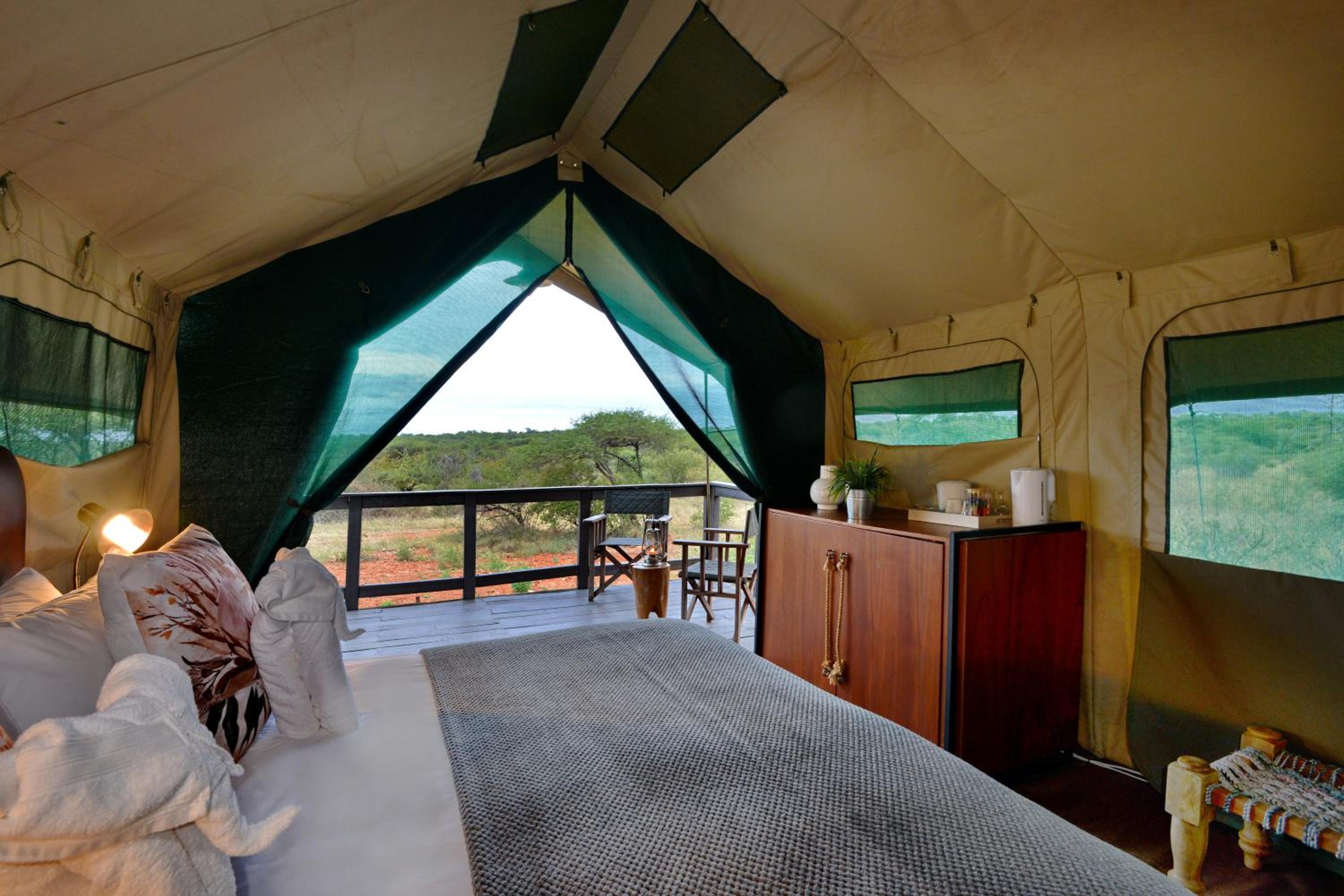 Tent - Photo 2