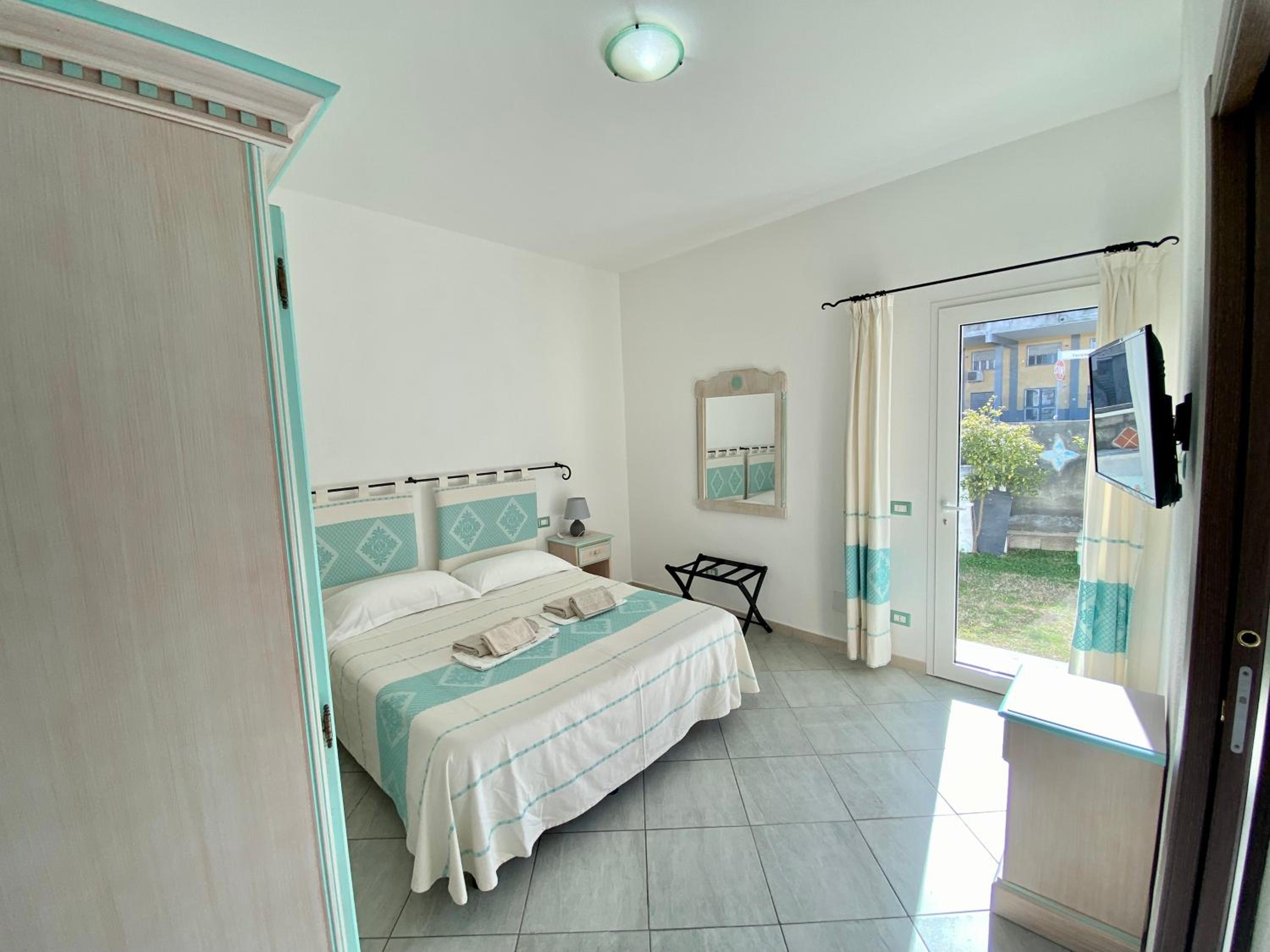 Double or Twin Room with Private Bathroom