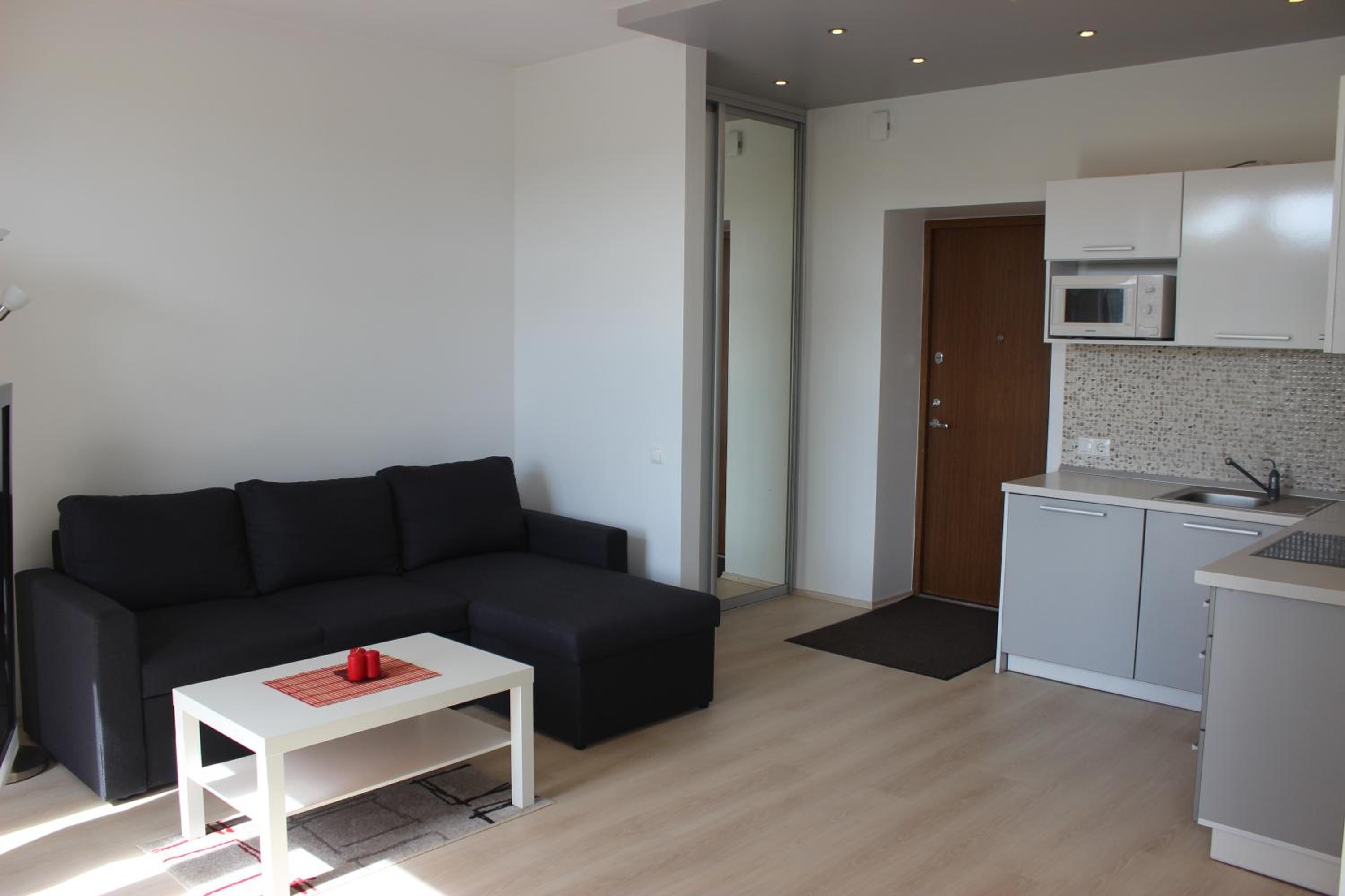 Apartment with Balcony photo 3