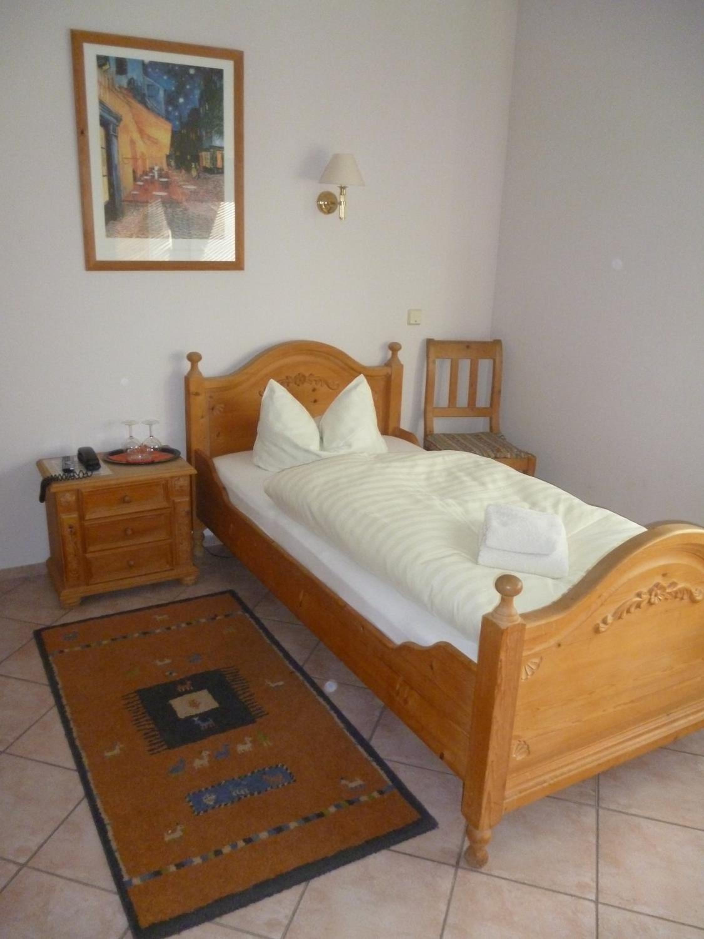 Single Room photo 2