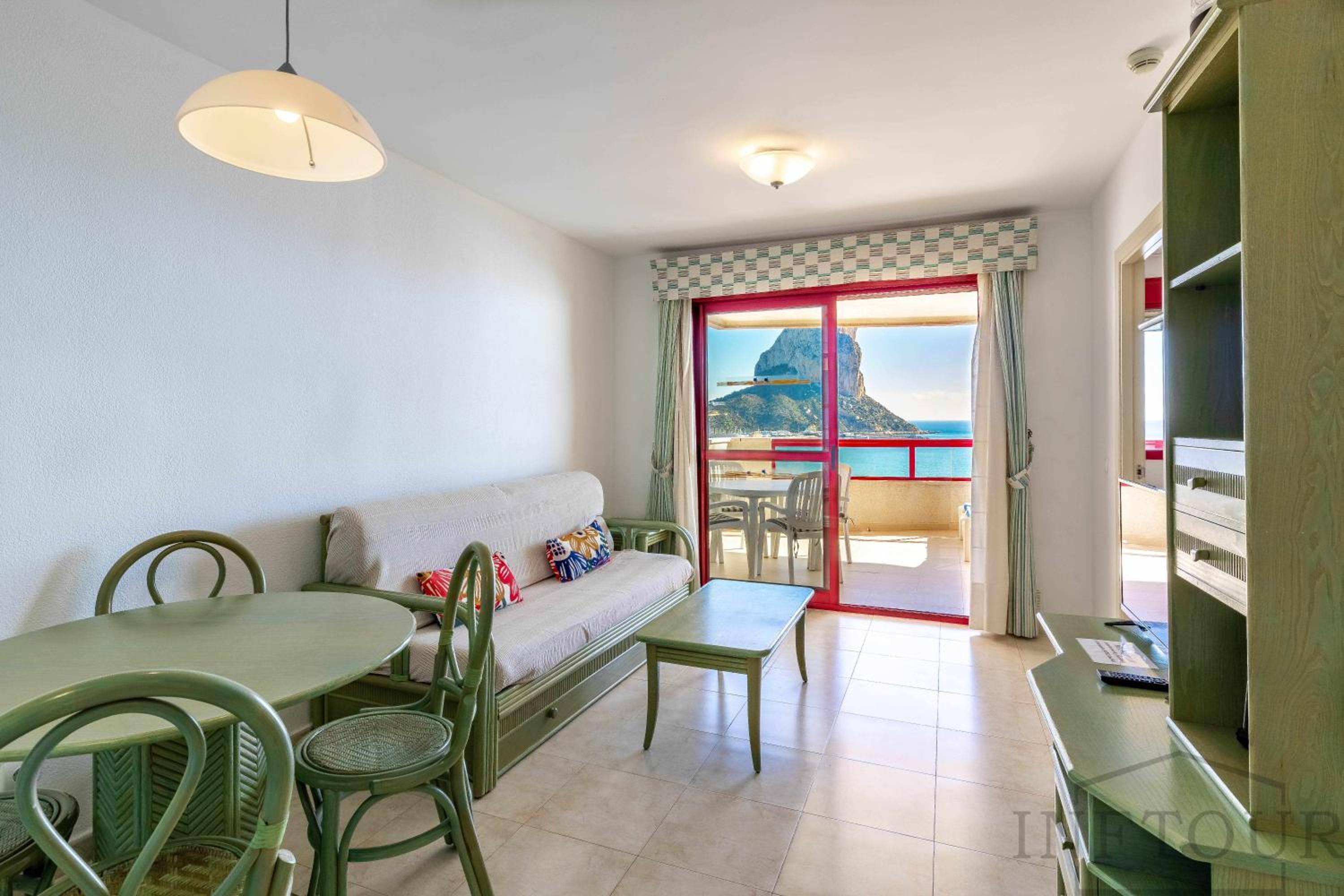Apartamento con vista al mar