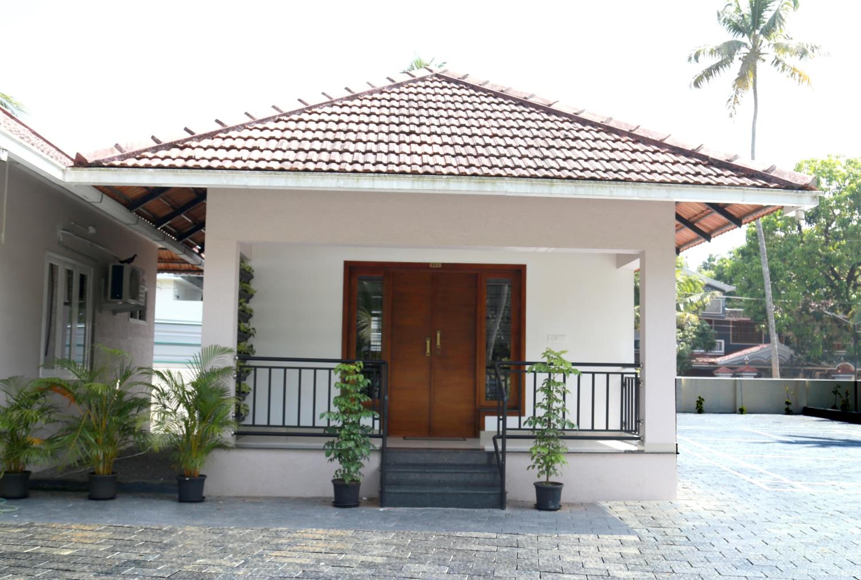 Deluxe Double Room with Extra Bed photo 2