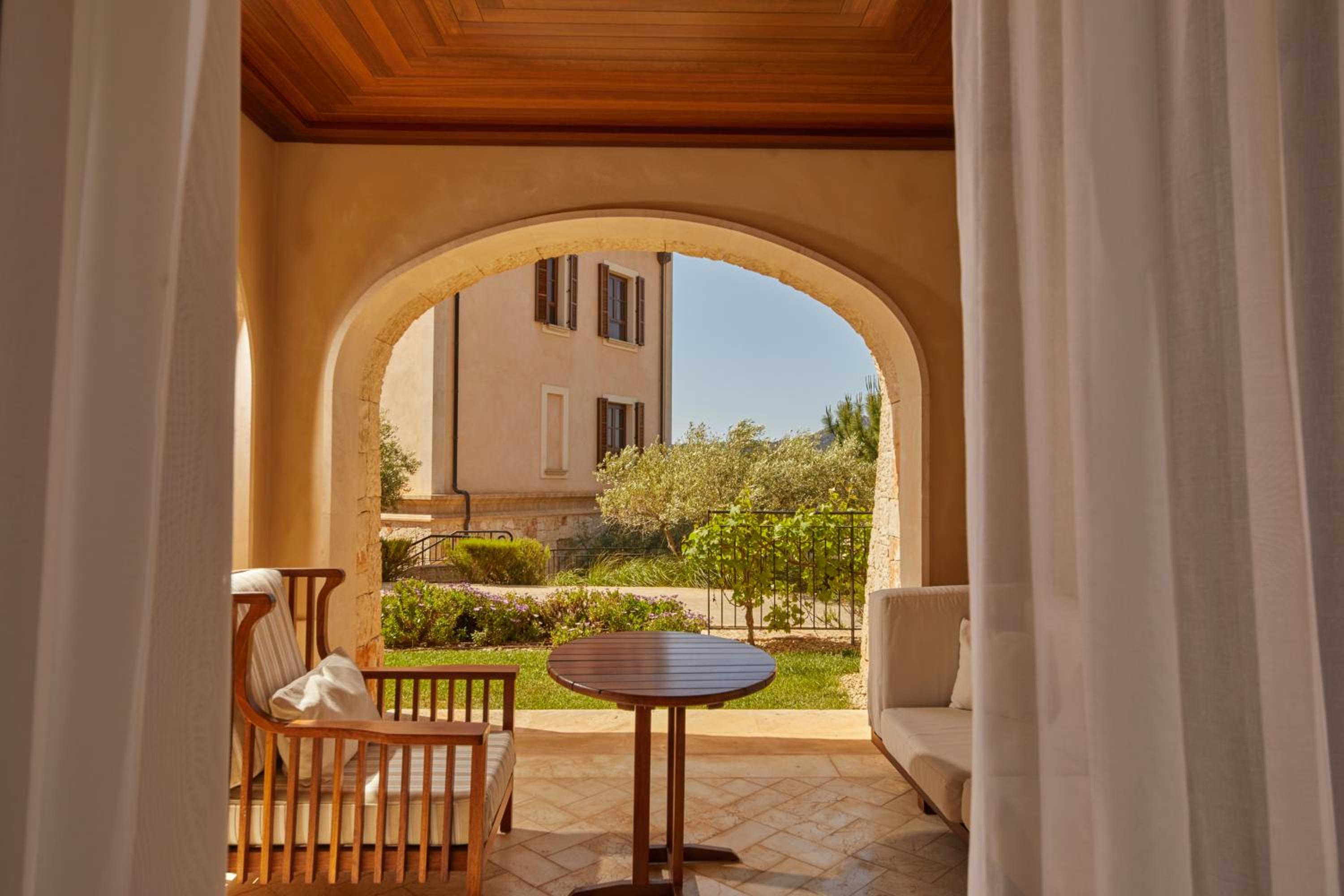 Junior Suite with Garden View