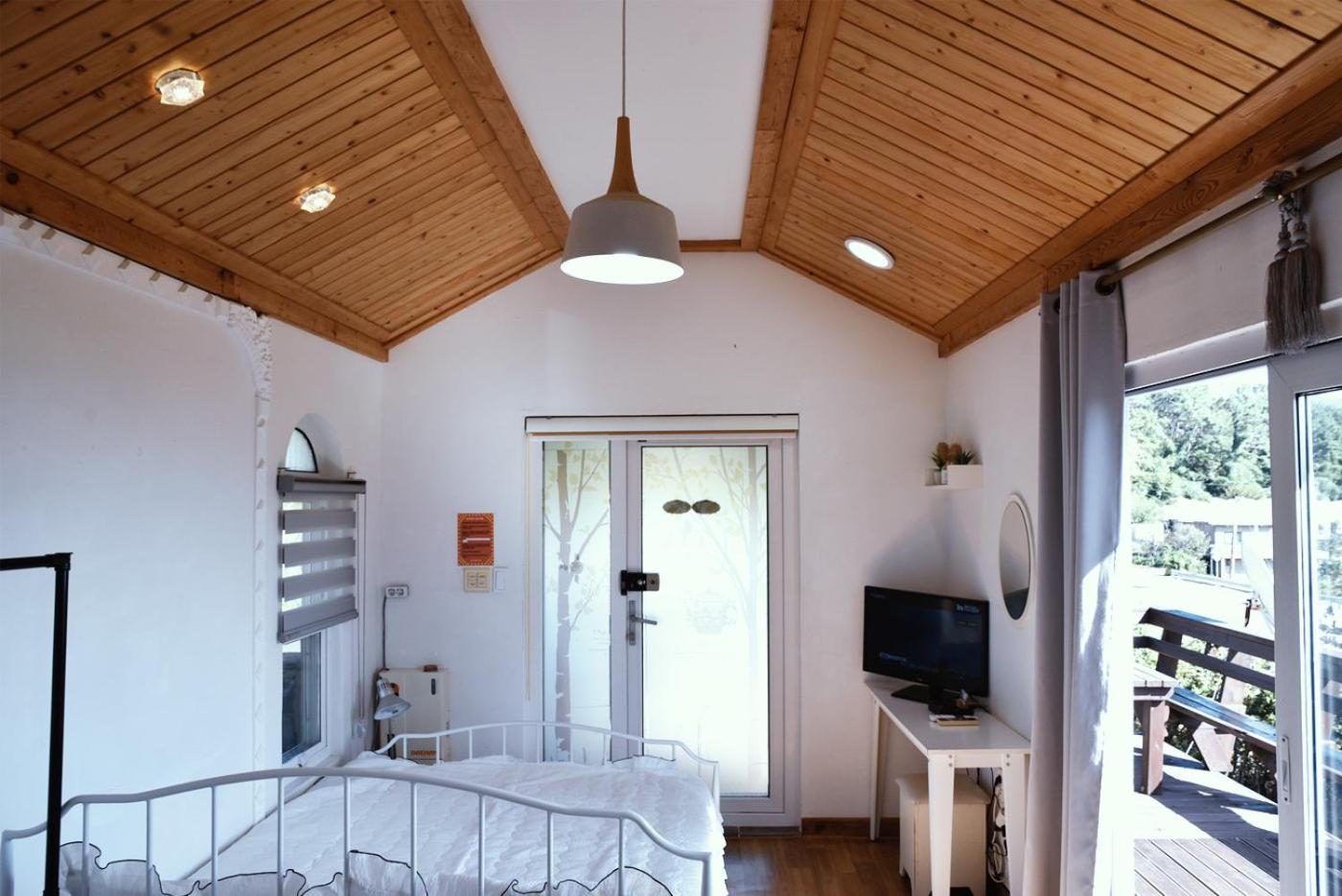 Double Room with Balcony and Sea View photo 1