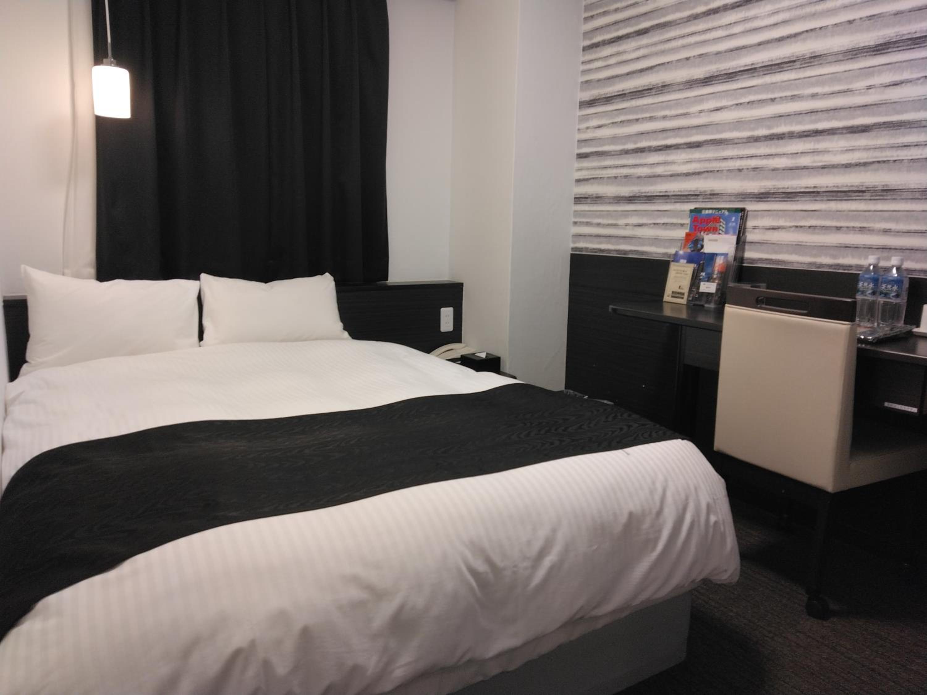 Double Room with Small Double Bed - Non-Smoking - Photo 1
