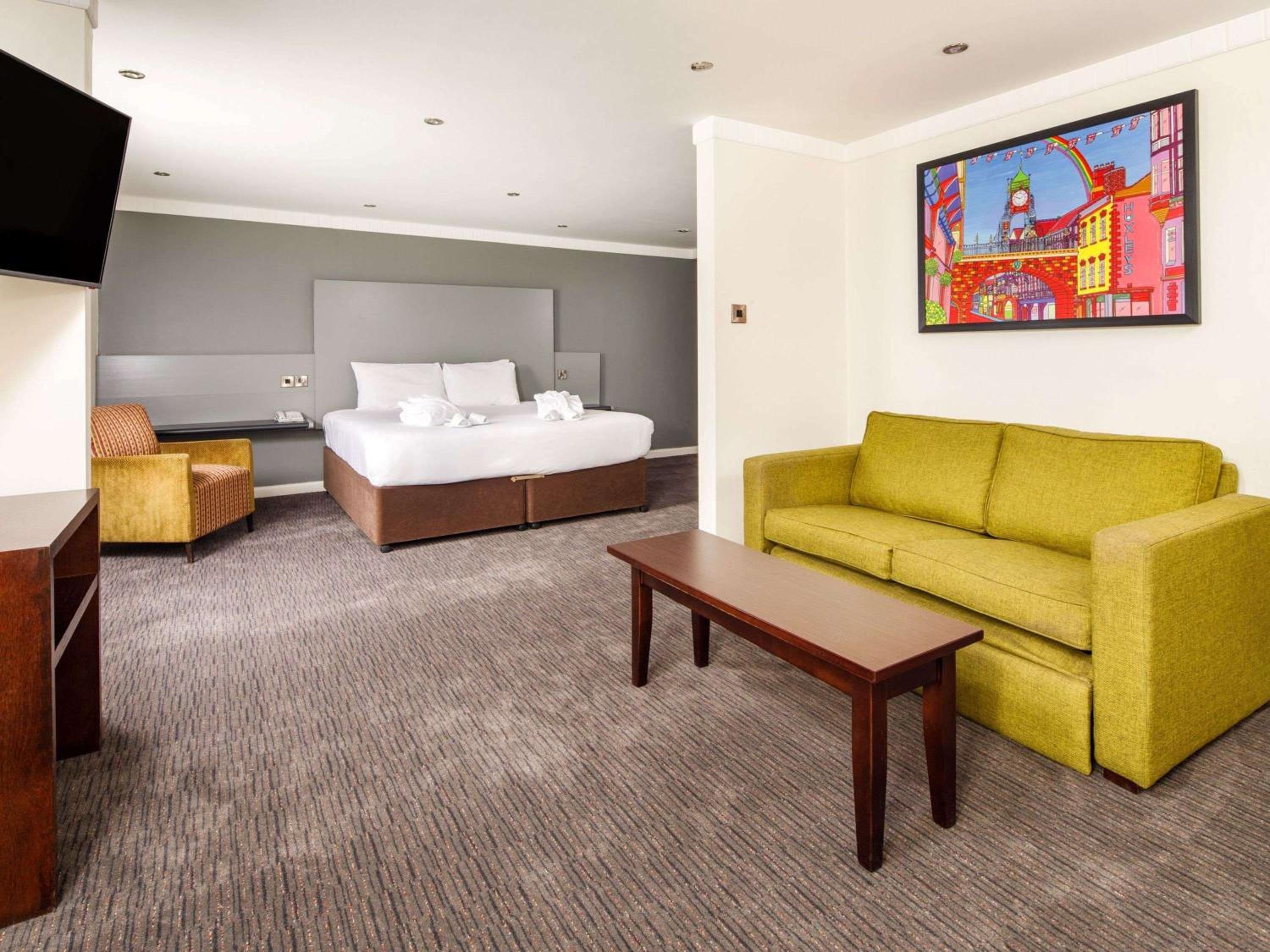 Superior Suite - Photo 2
