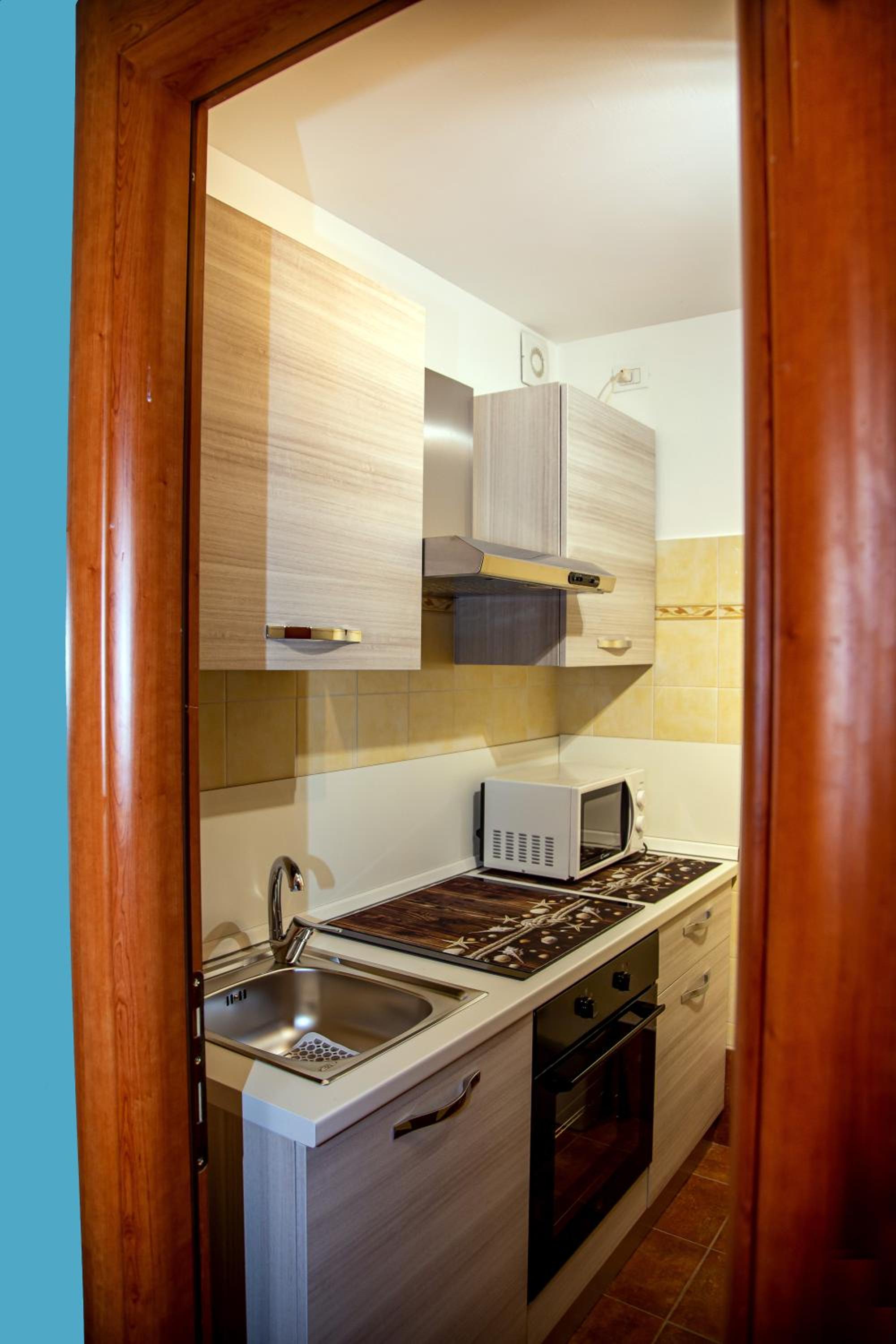 Apartment with Balcony photo 2