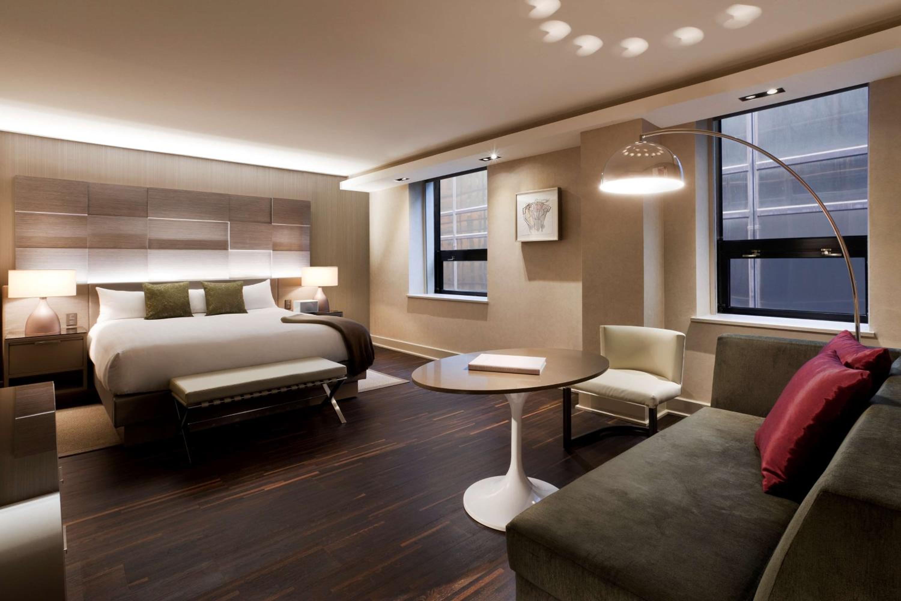 One-Bedroom Suite photo 1