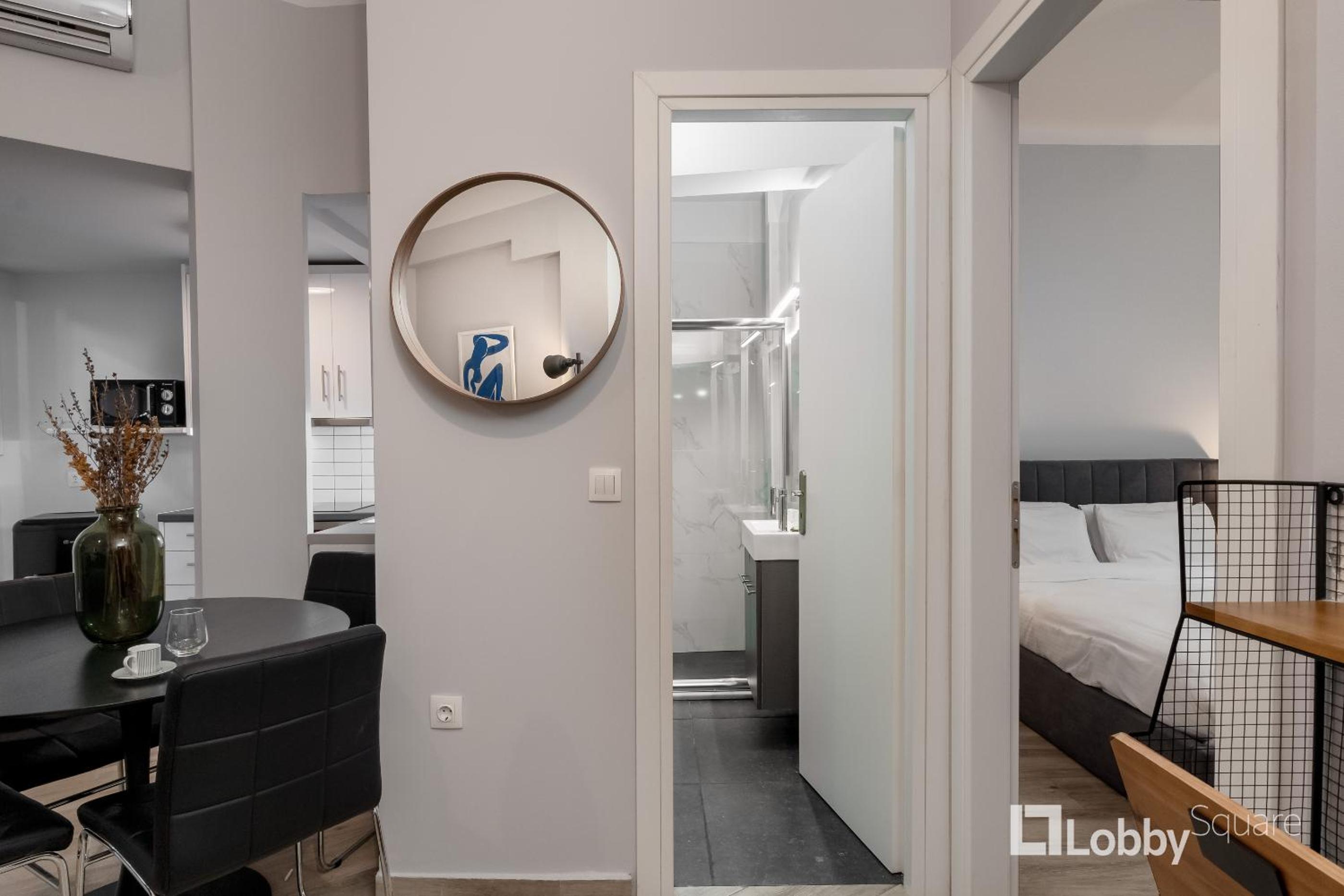 One-Bedroom Apartment