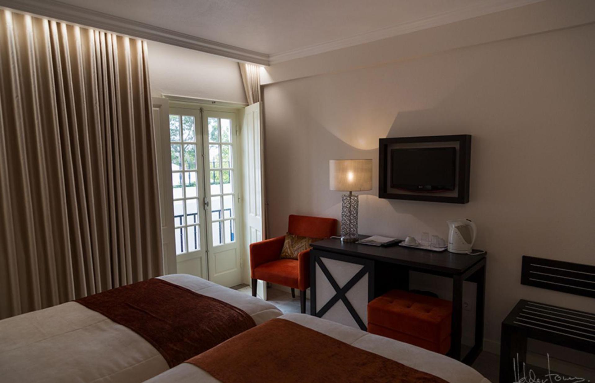 Double Room with Extra Bed - Photo 1