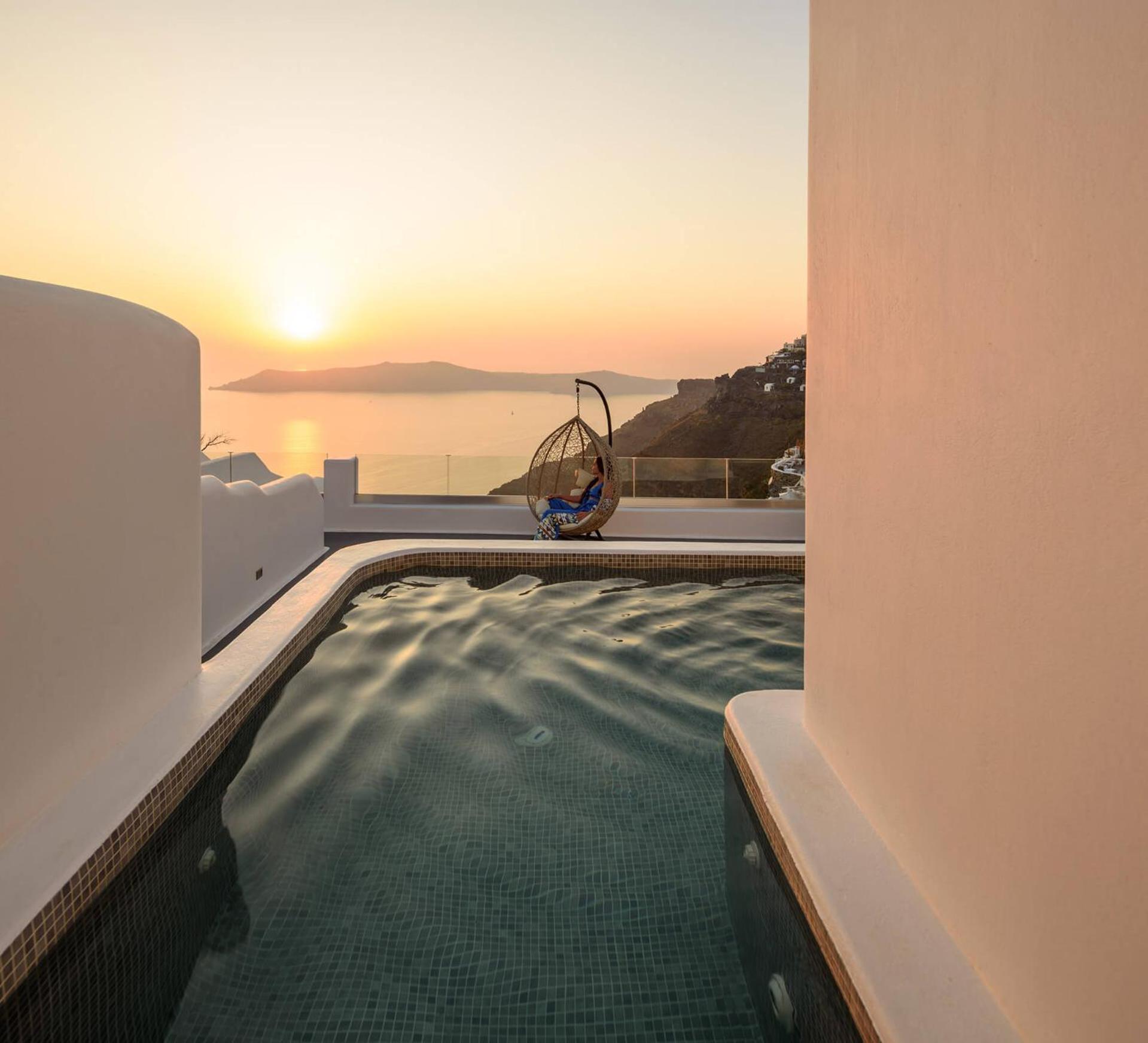 Suite with Plunge Pool and Spa Bath - Photo 4