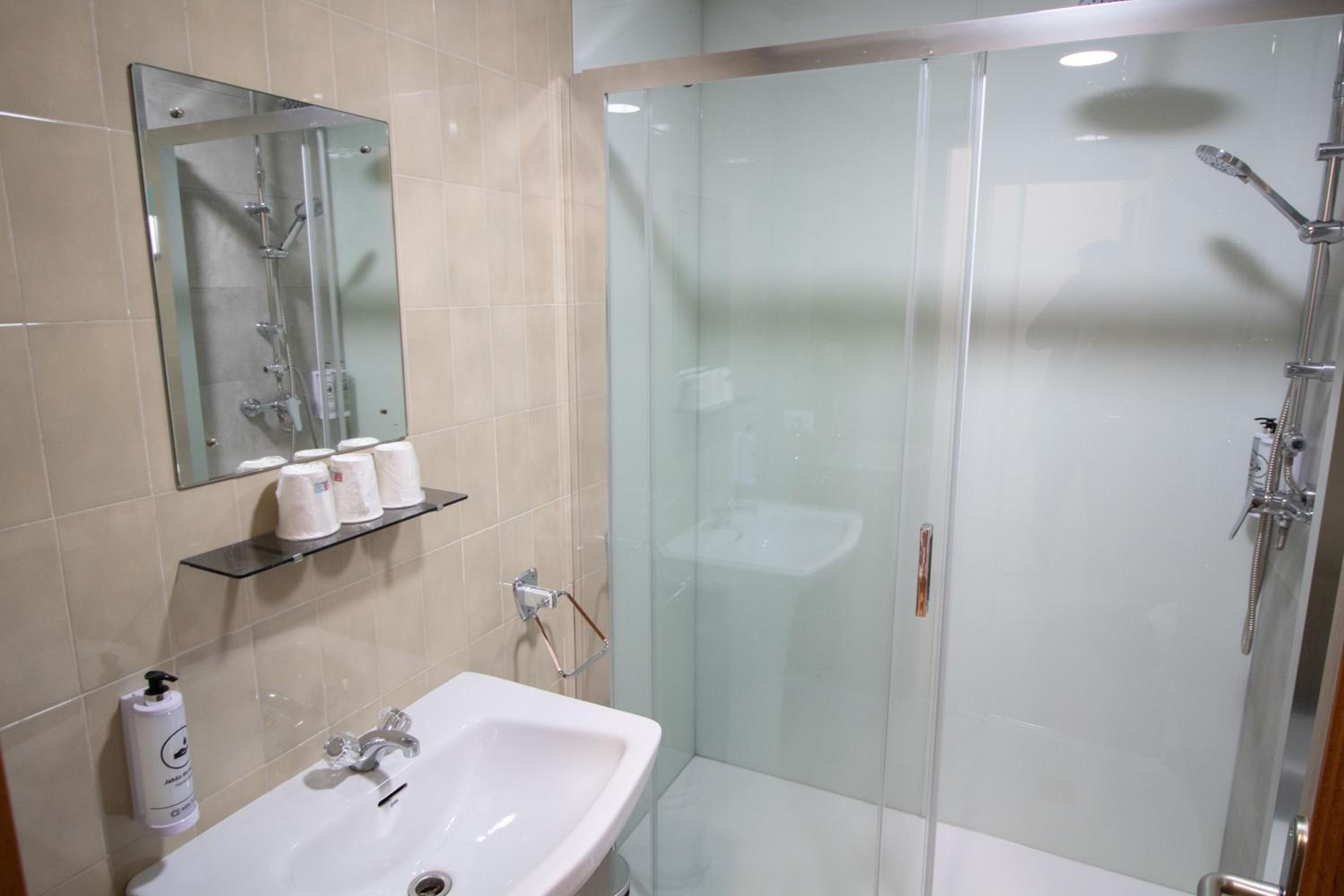 Budget Double Room photo 2