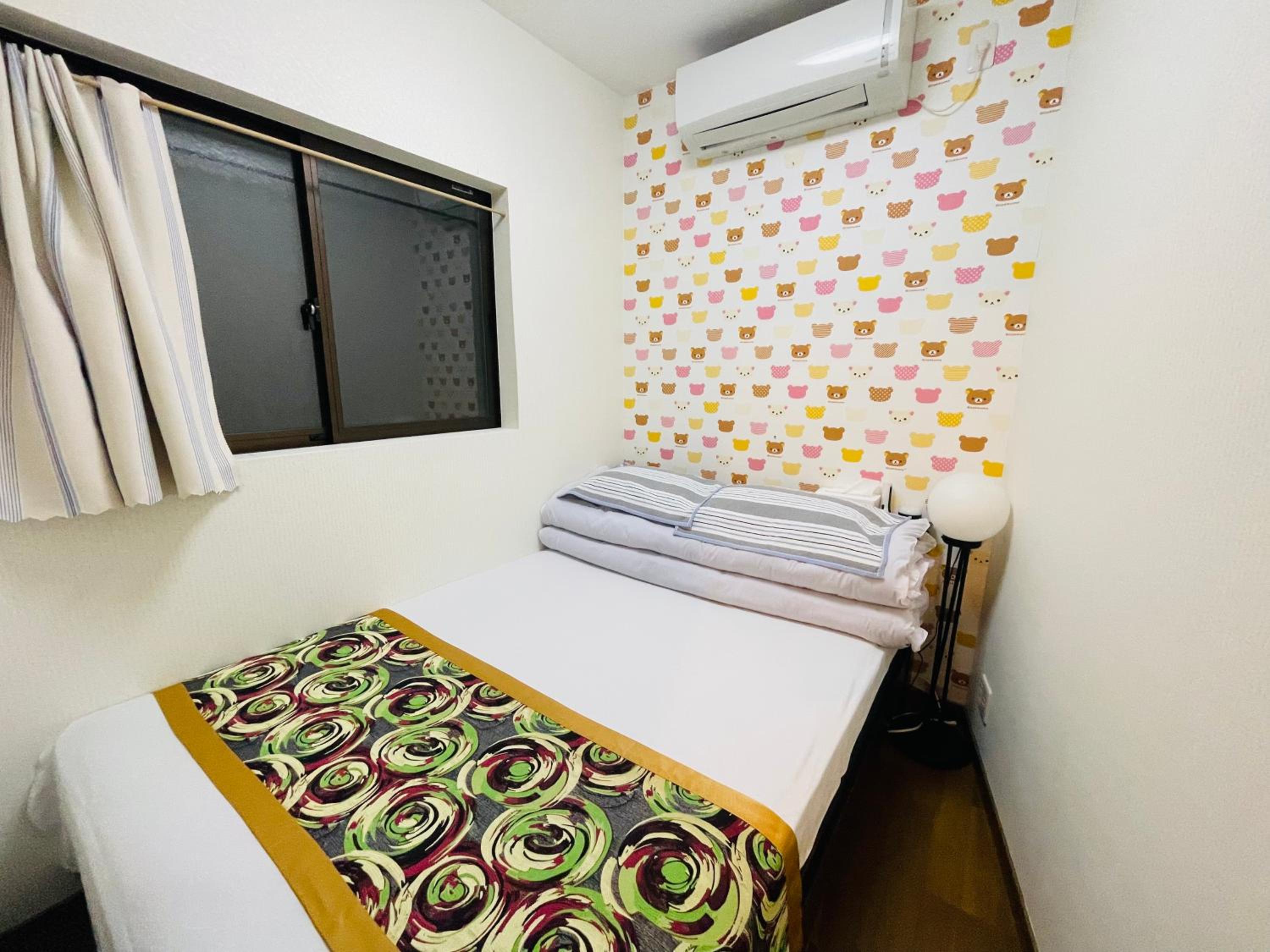 Triple Room with Private Bathroom - Photo 8