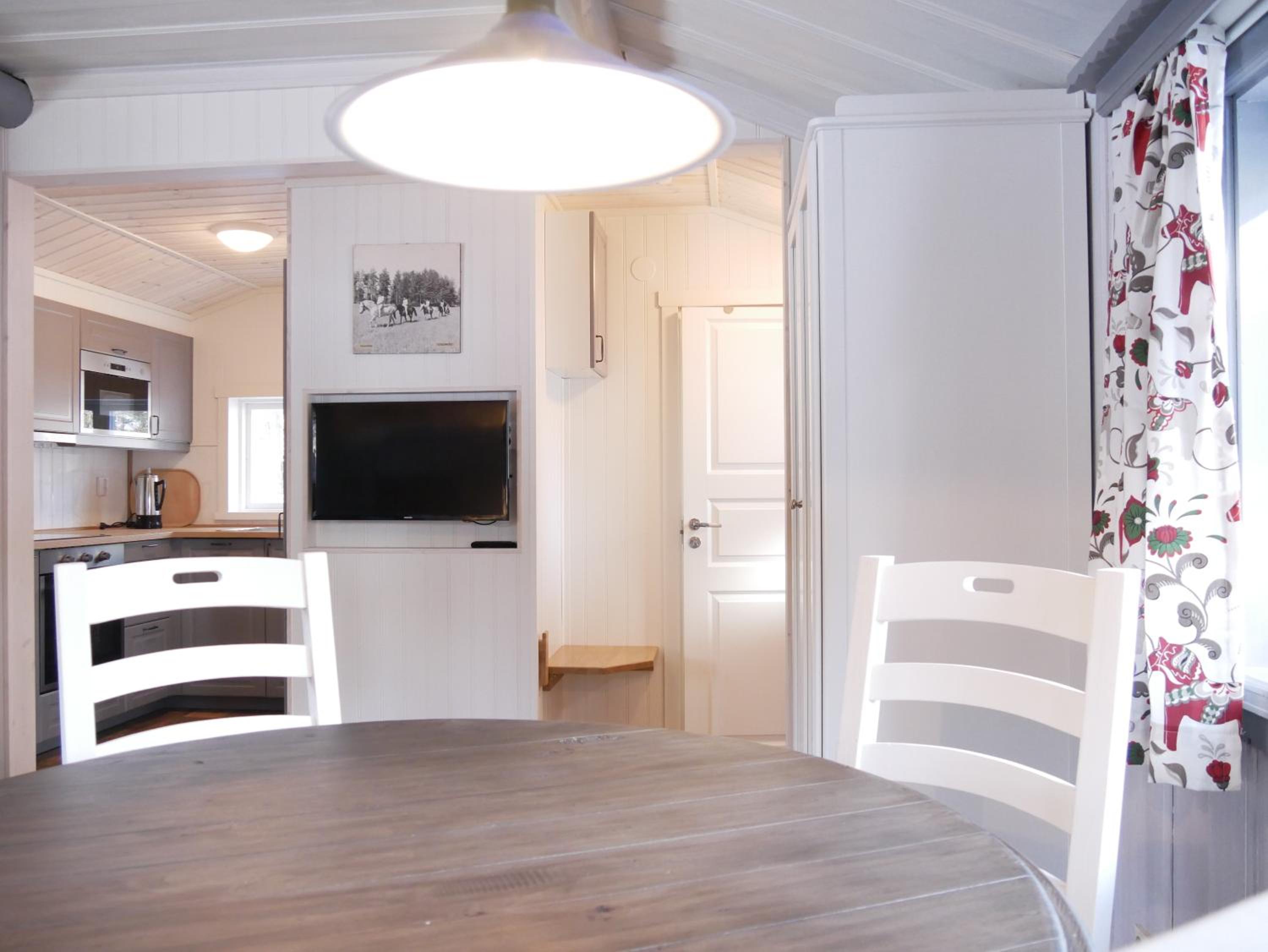 One-Bedroom House - Pets Not Allowed photo 3