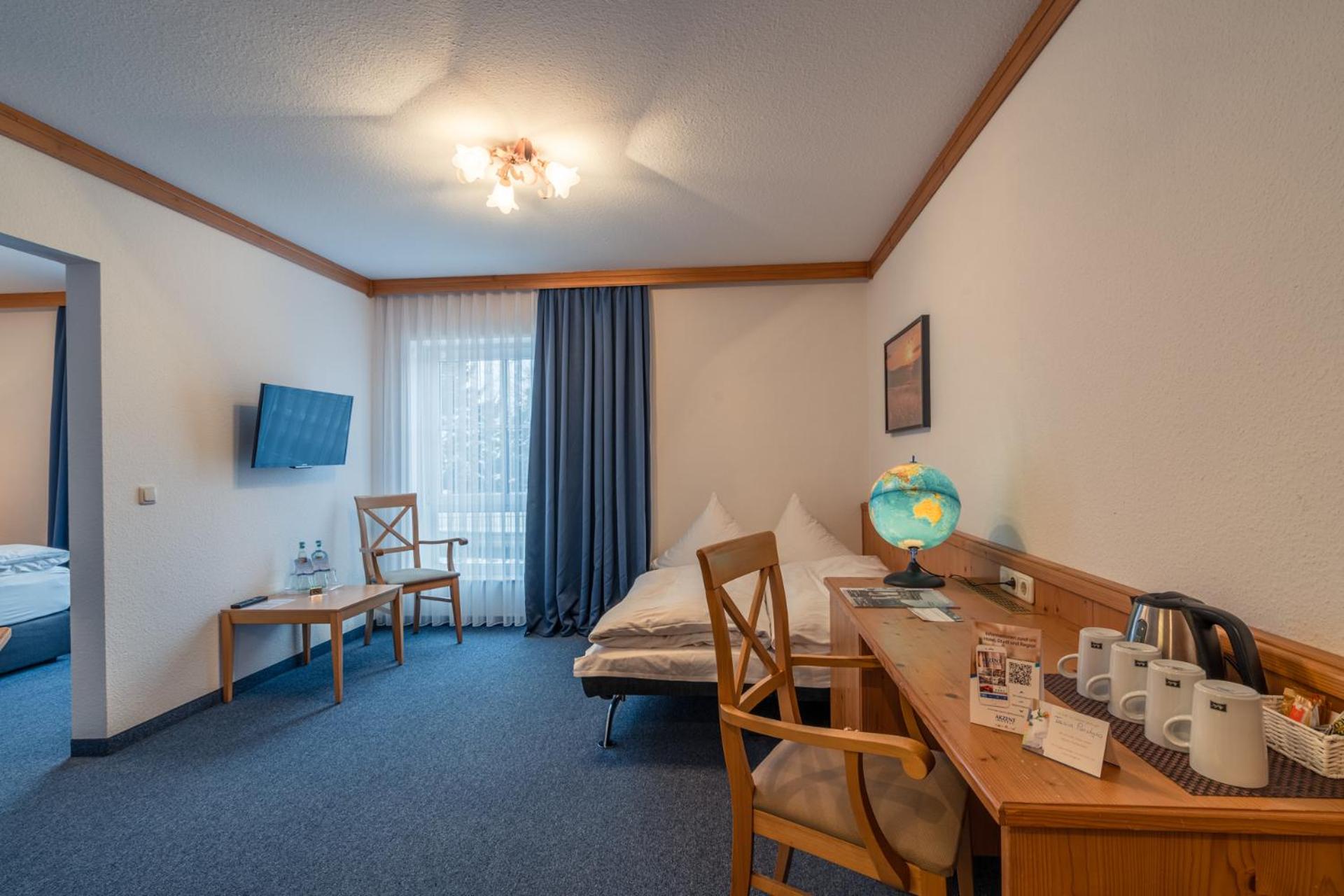 Family Room - Photo 4