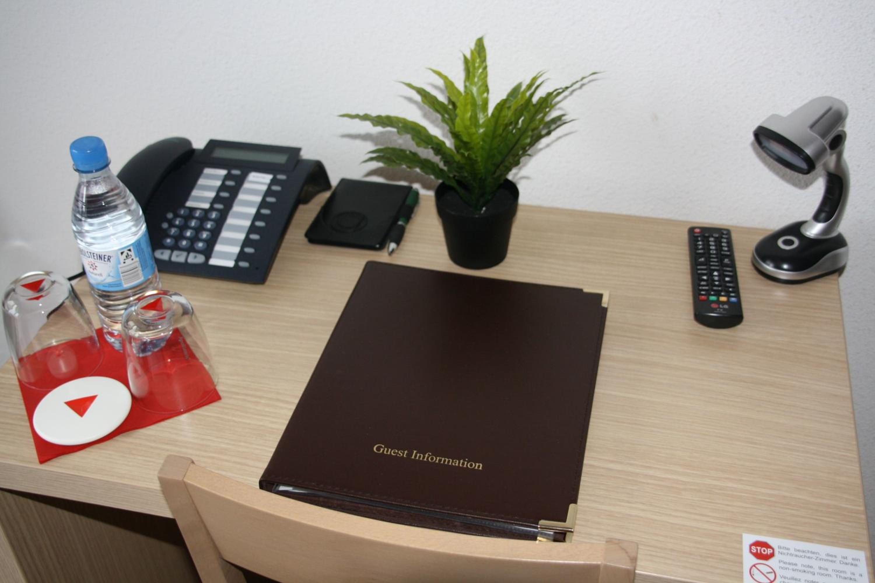 Single Room photo 2