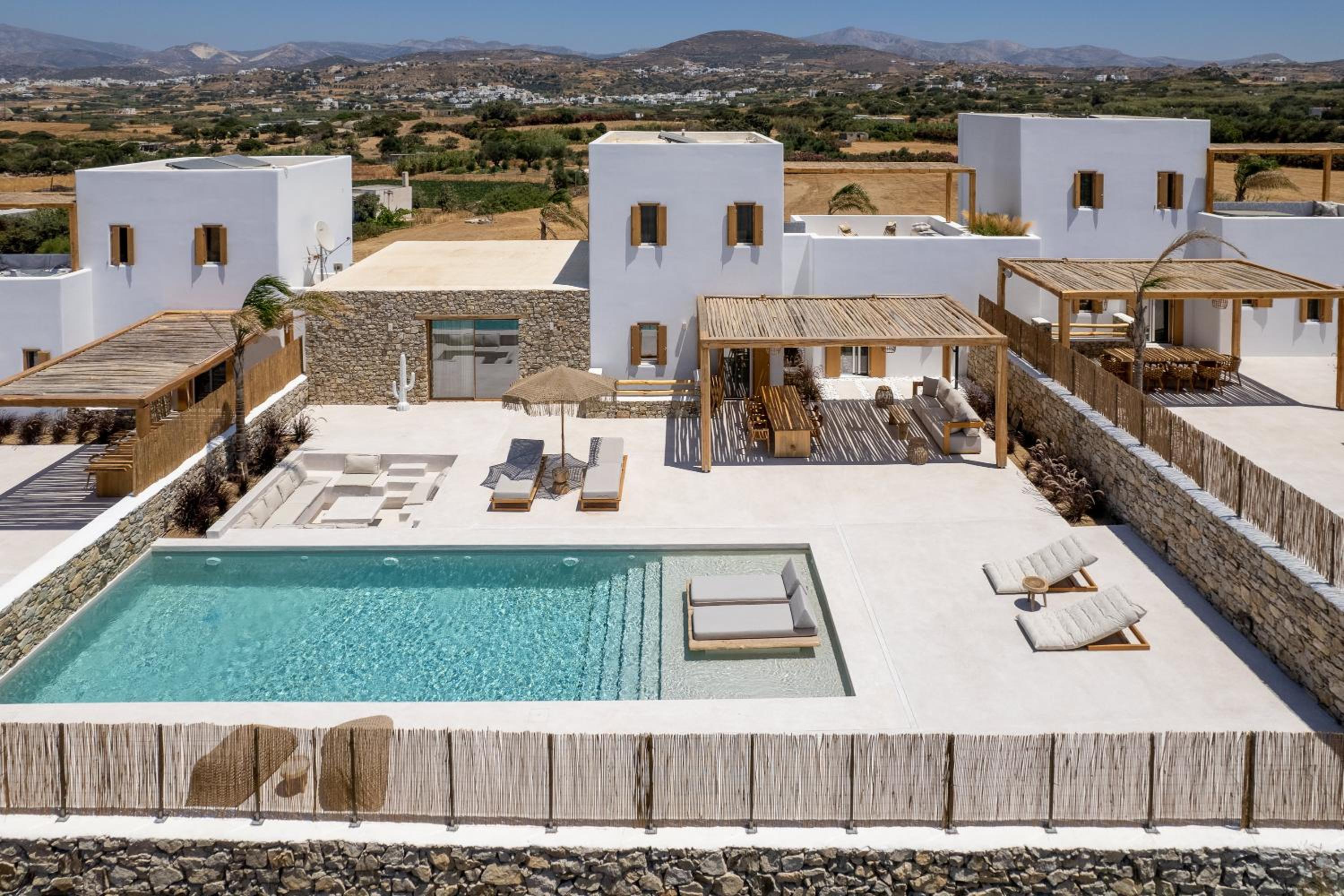 Villa 3 Bedrooms with Private Pool and Jetted Tub photo 2