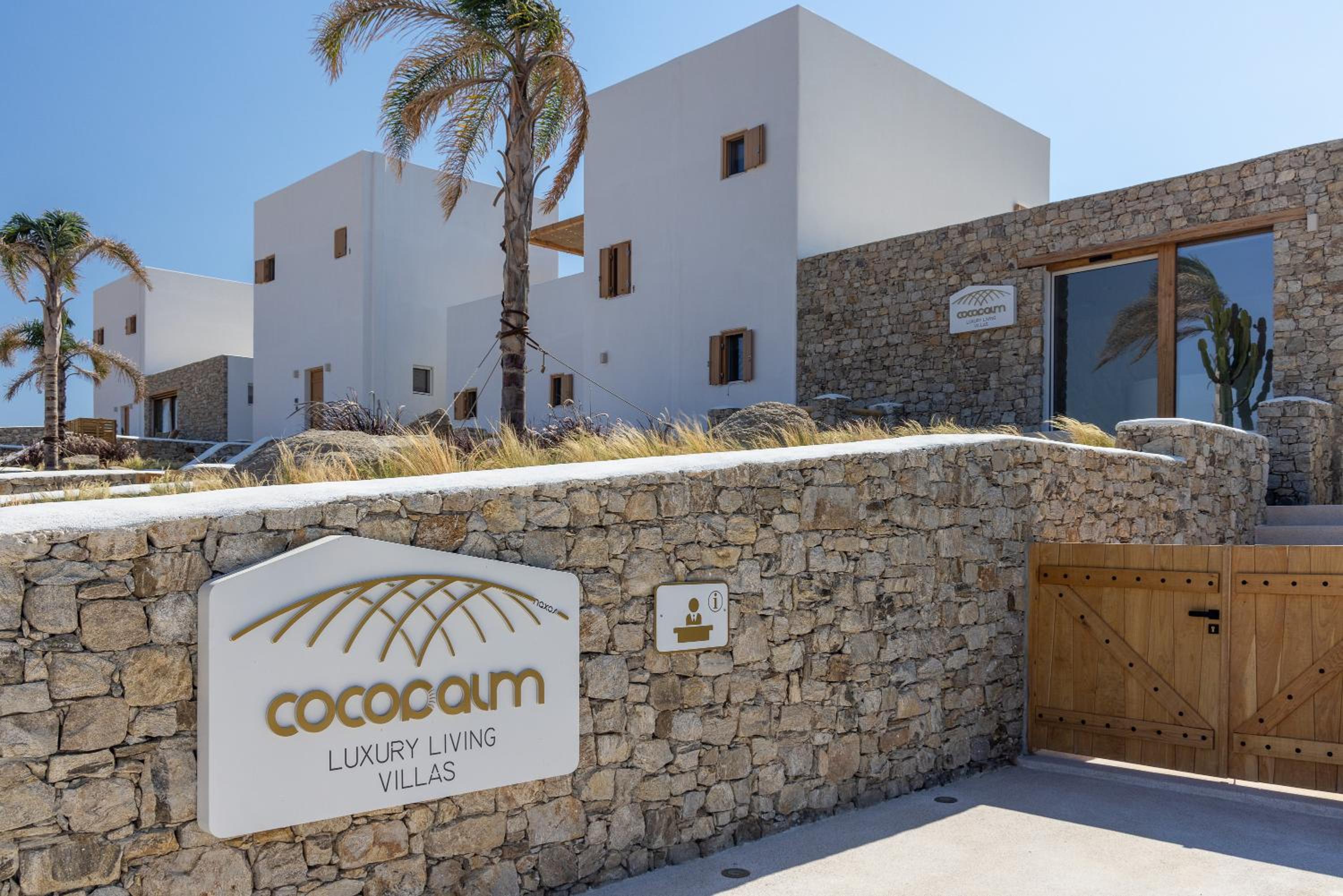 Villa 3 Bedrooms with Private Pool and Jetted Tub photo 3