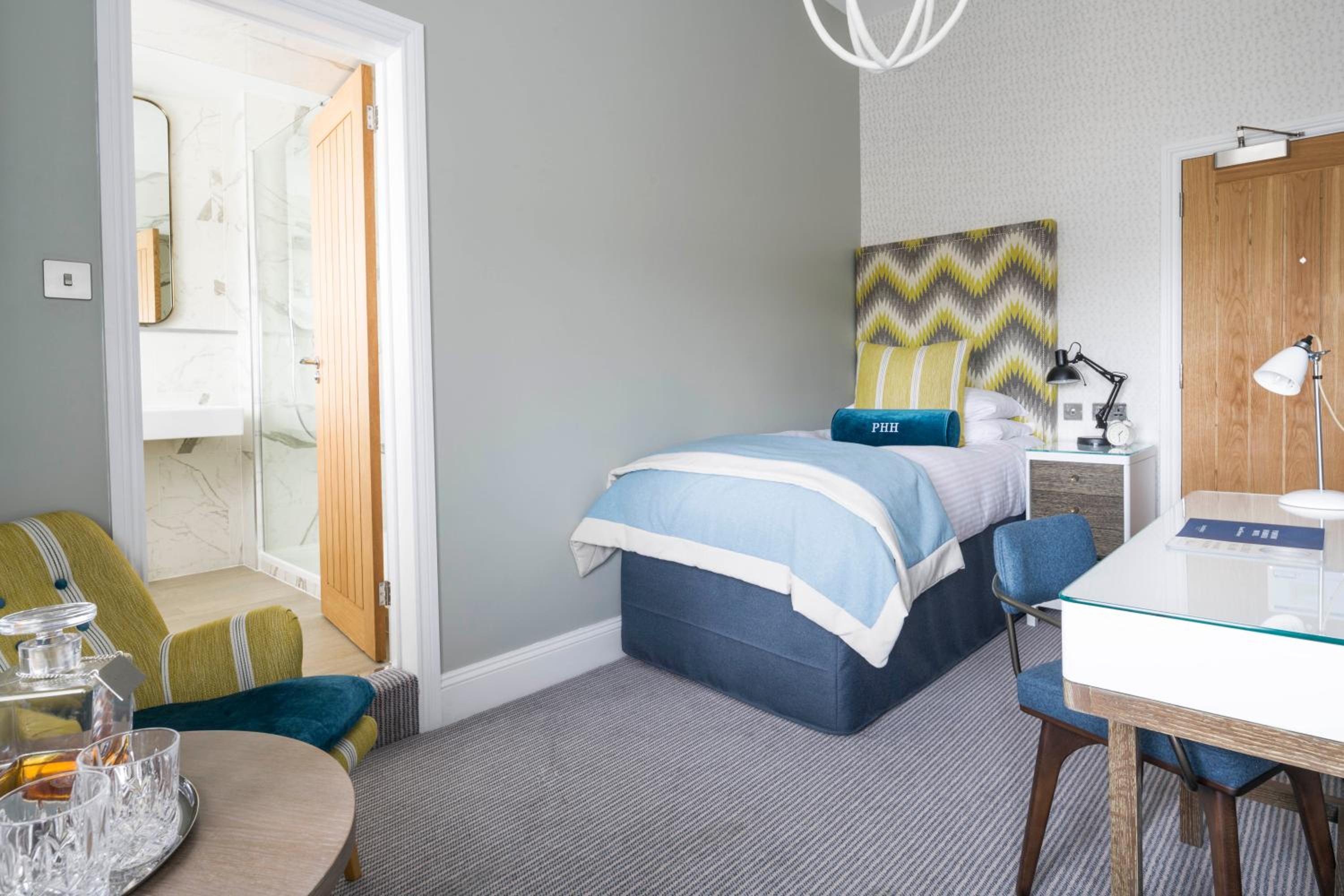 Single Room photo 1