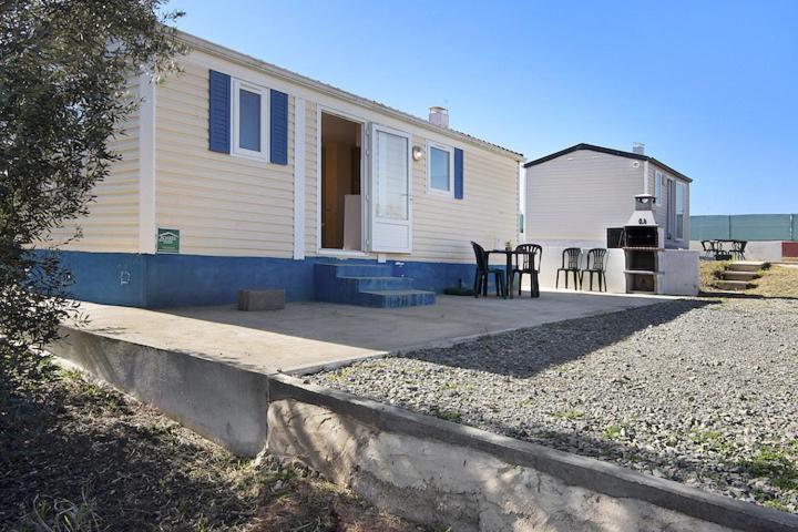One-Bedroom House - Photo 17