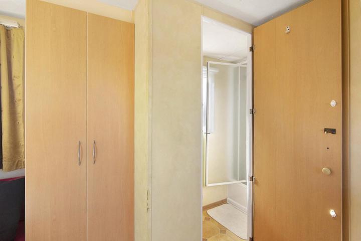 One-Bedroom House - Photo 35